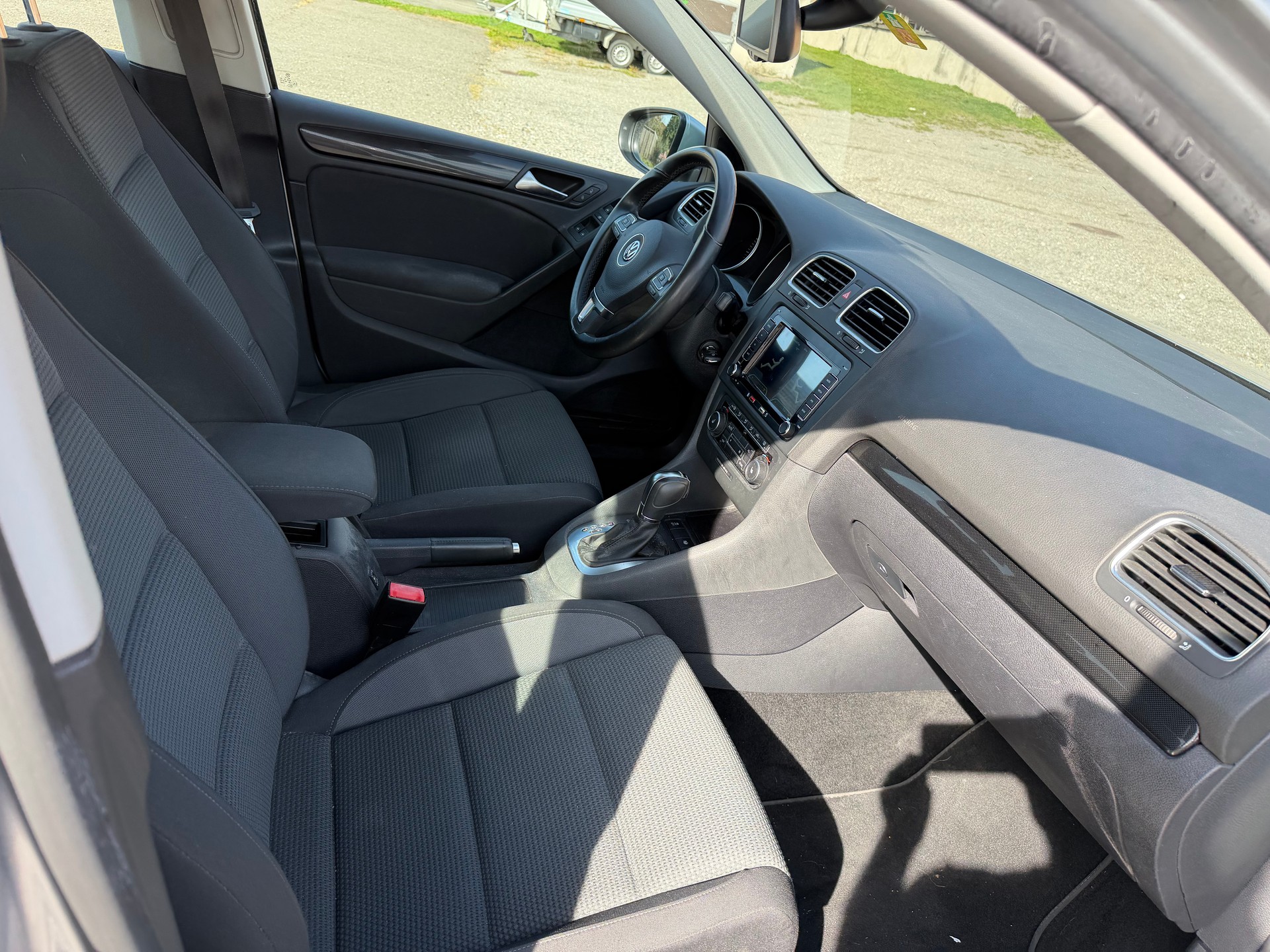 VW Golf 1.2 TSI BlueMotion Technology Team DSG-image-9