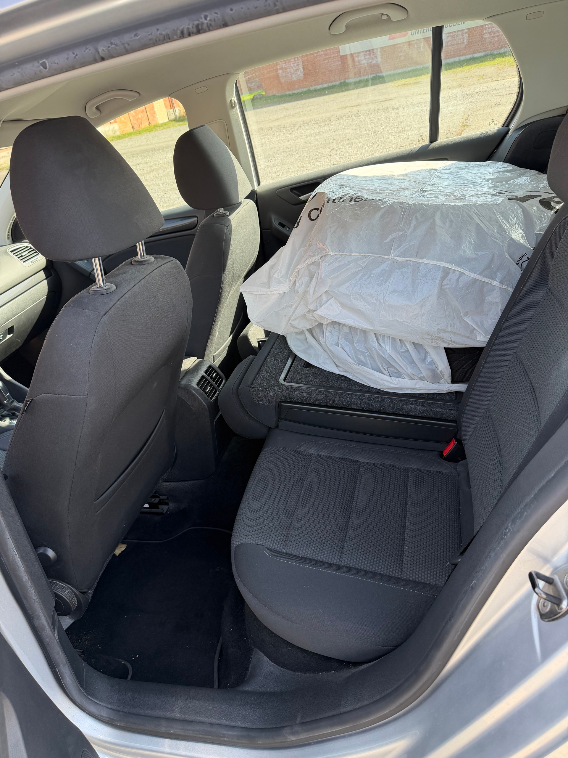 VW Golf 1.2 TSI BlueMotion Technology Team DSG-image-11