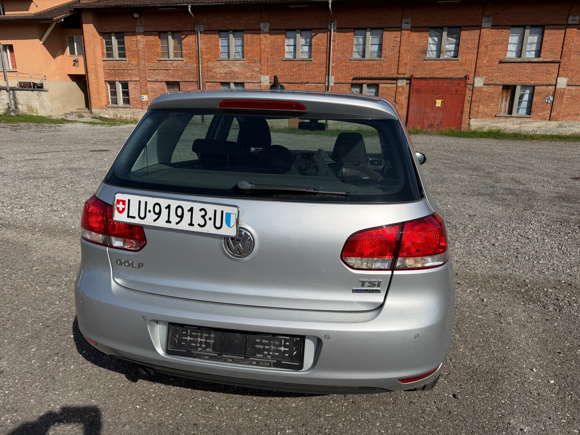 VW Golf 1.2 TSI BlueMotion Technology Team DSG-image-3