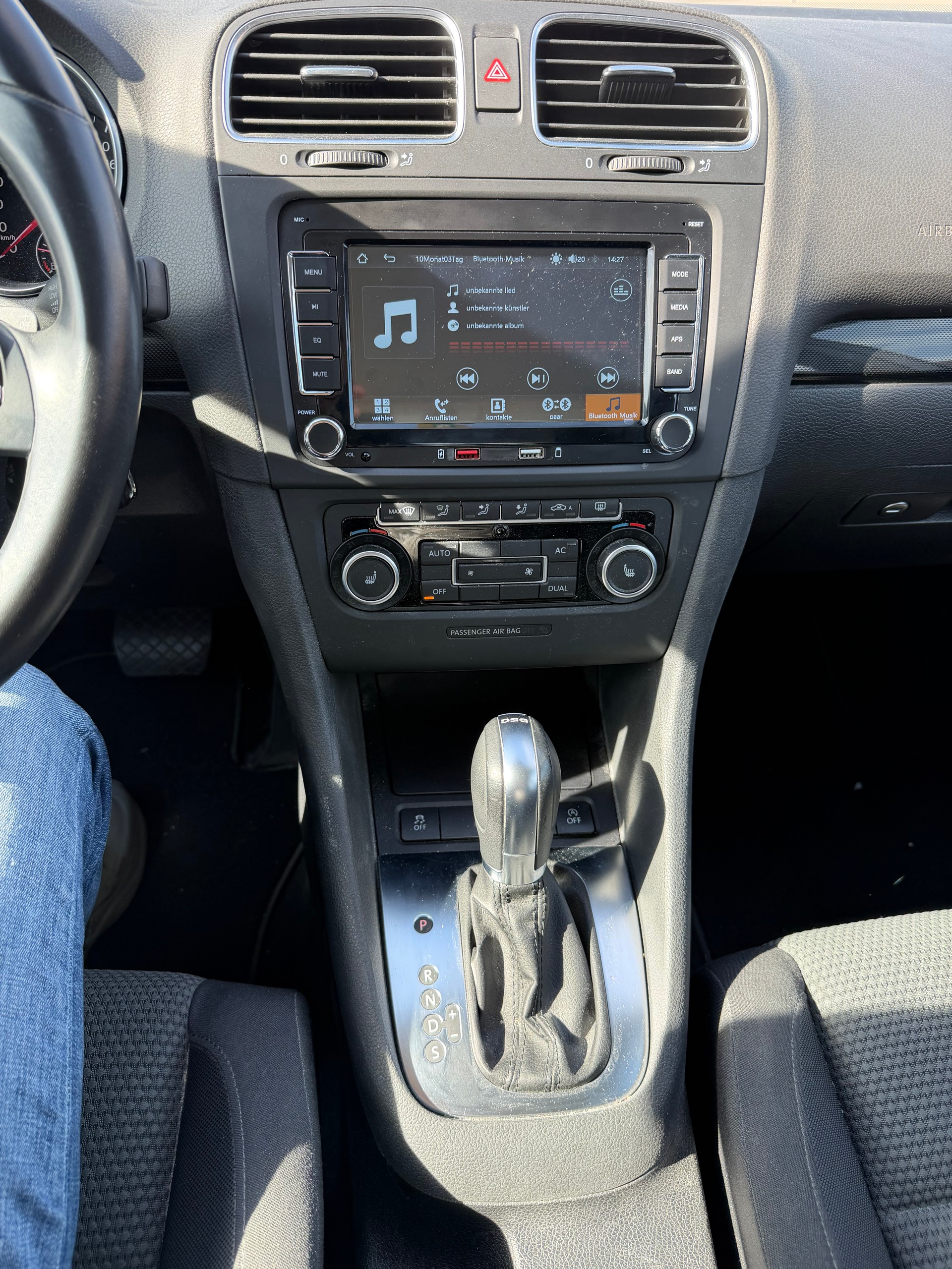 VW Golf 1.2 TSI BlueMotion Technology Team DSG-image-6