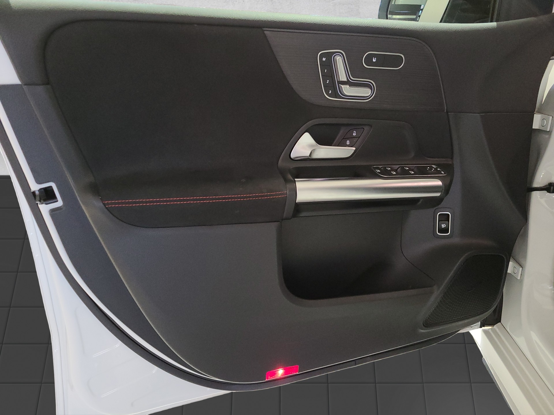 MERCEDES-BENZ B 220 4M AMG W247-image-7