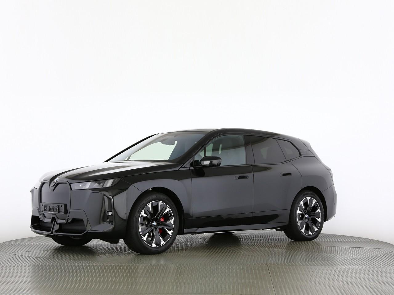 BMW iX xDrive45-image-3