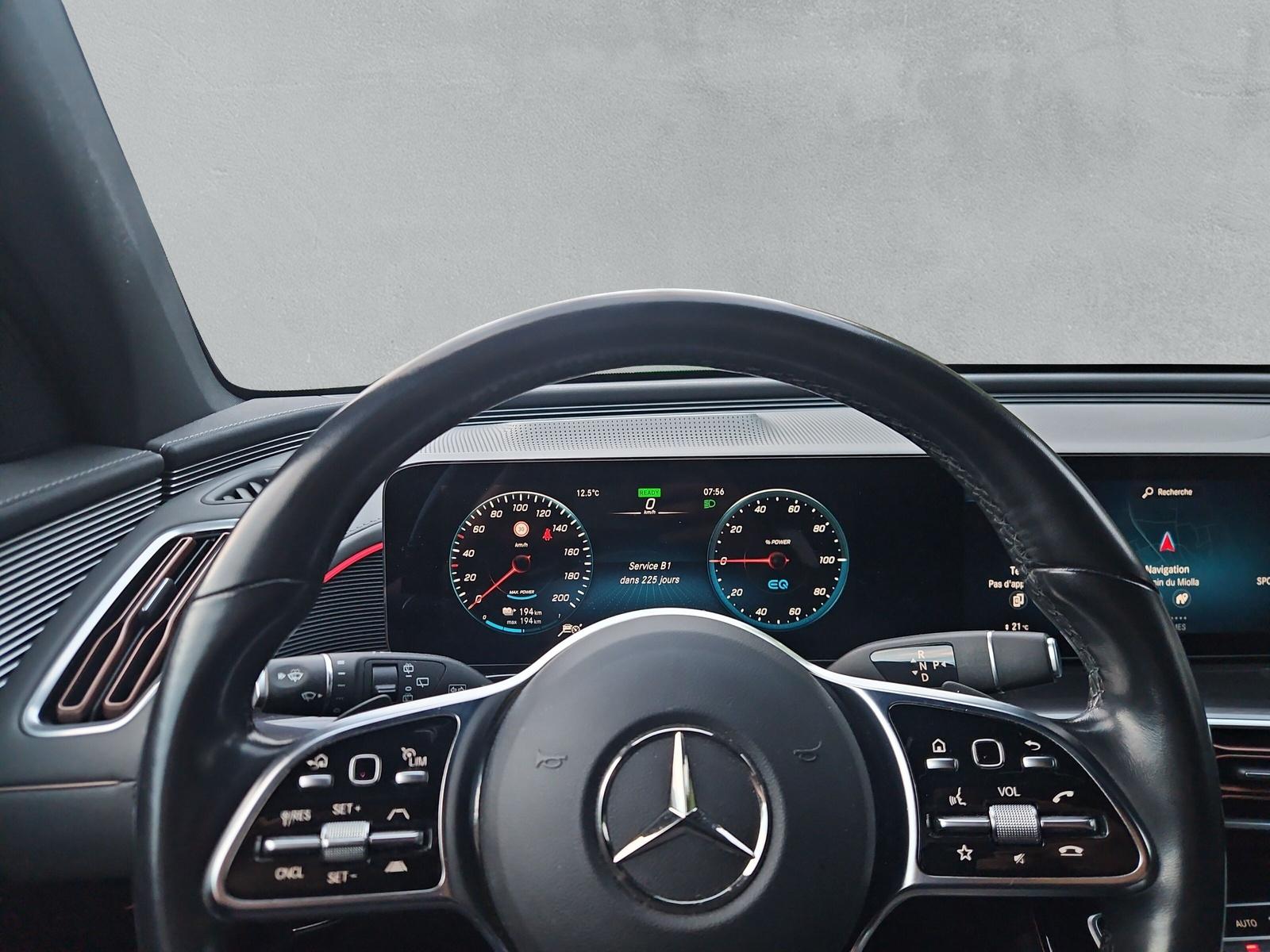 MERCEDES-BENZ EQC 400 AMG Line 4matic (CH)-image-22