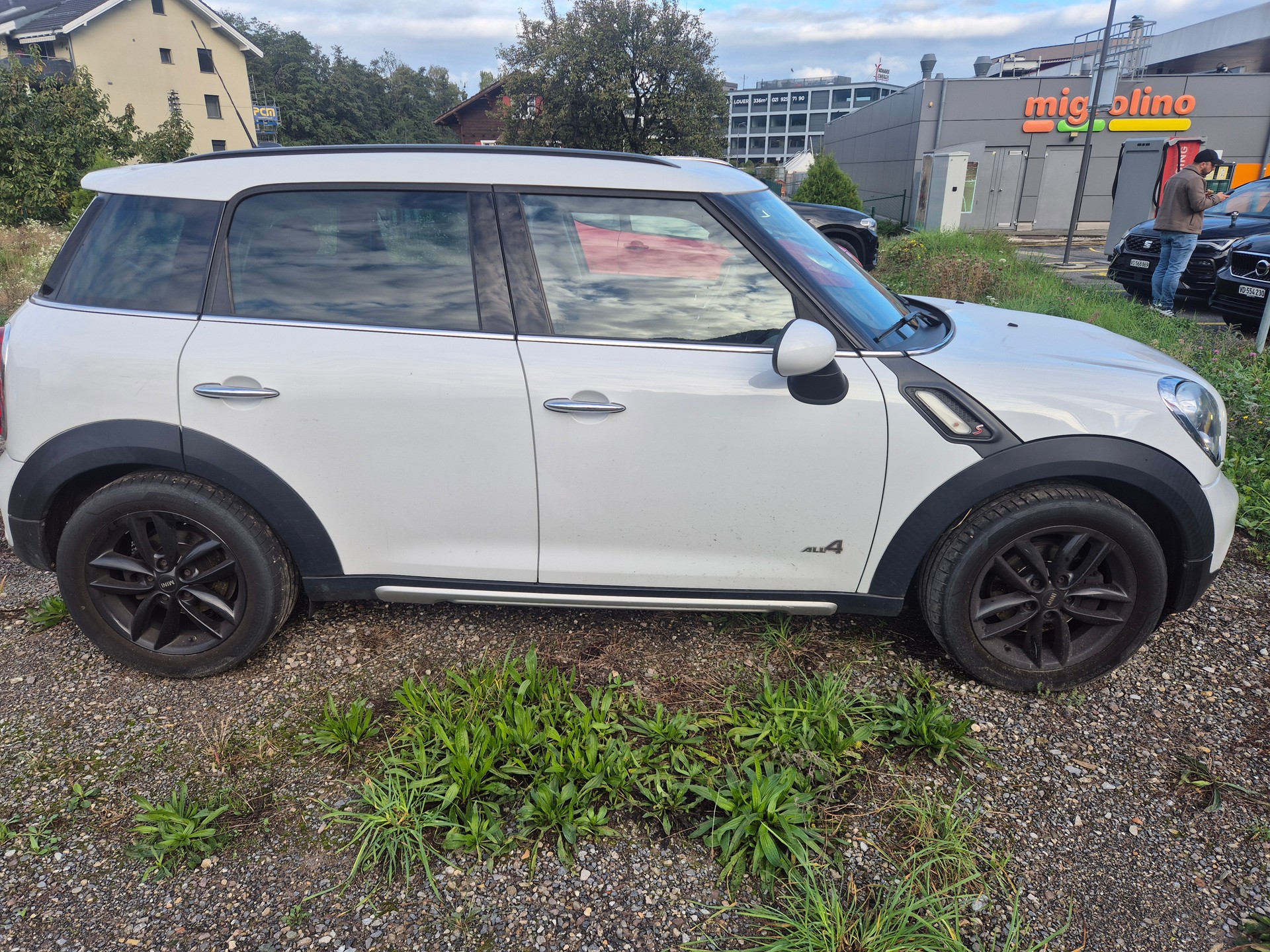 MINI Countryman Cooper SD ALL4-image-1