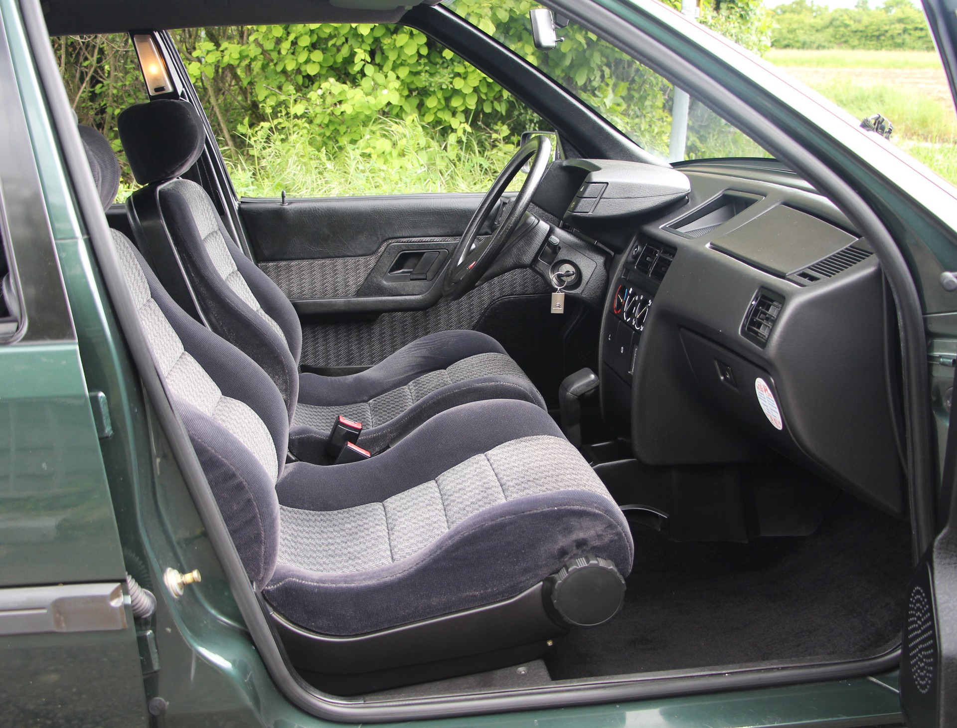 CITROEN BX Sedan 16 STAR (TZI)-image-10