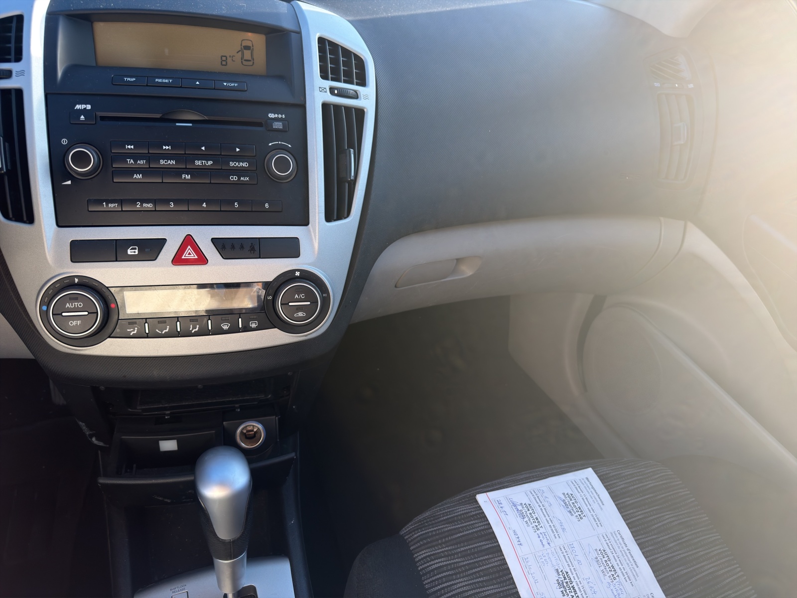 KIA Cee'd 2.0 SW Automatic-image-6