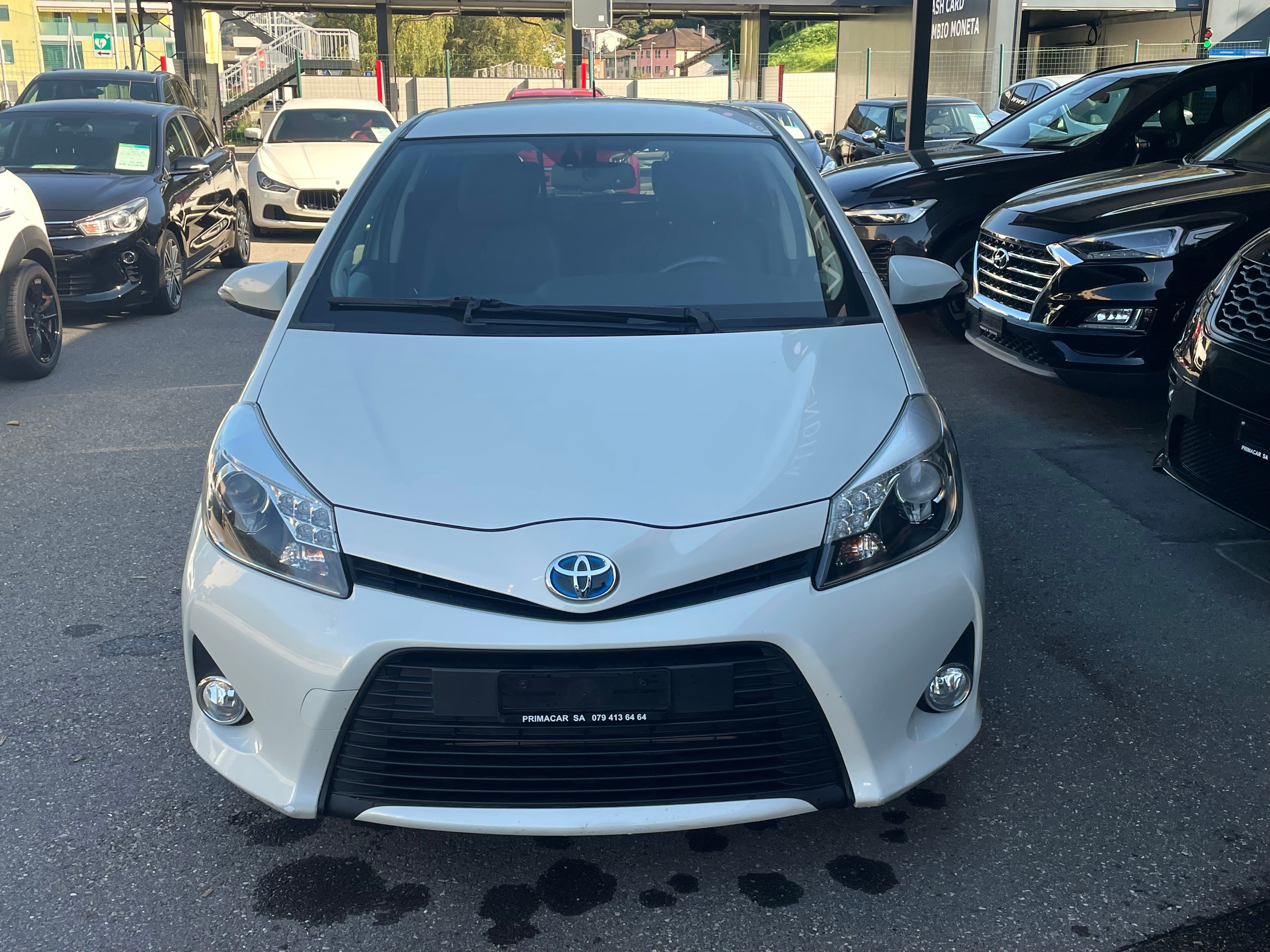 Car photo
