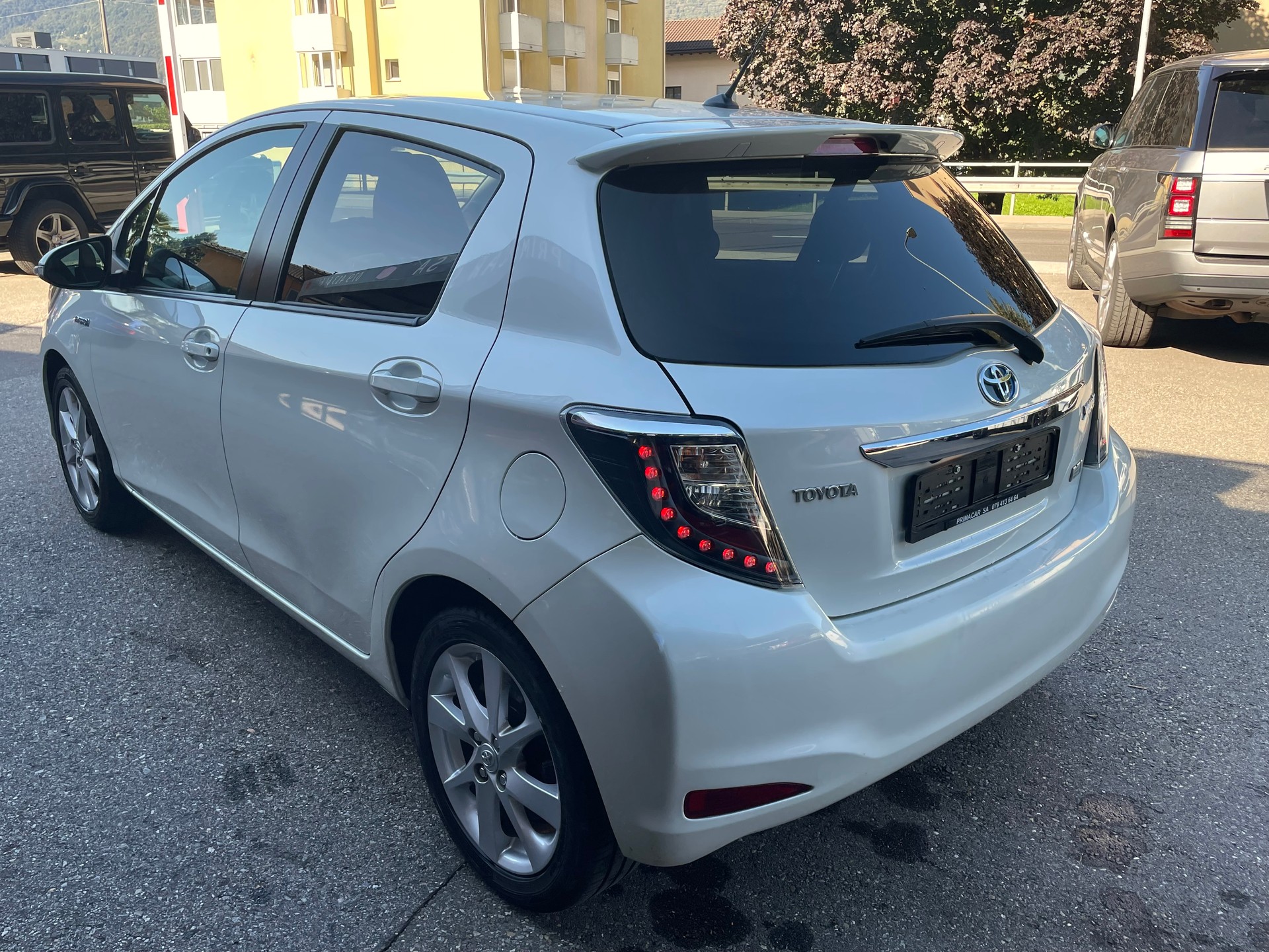 TOYOTA Yaris 1.5 VVT-i Hybrid Sol Premium CVT-image-7