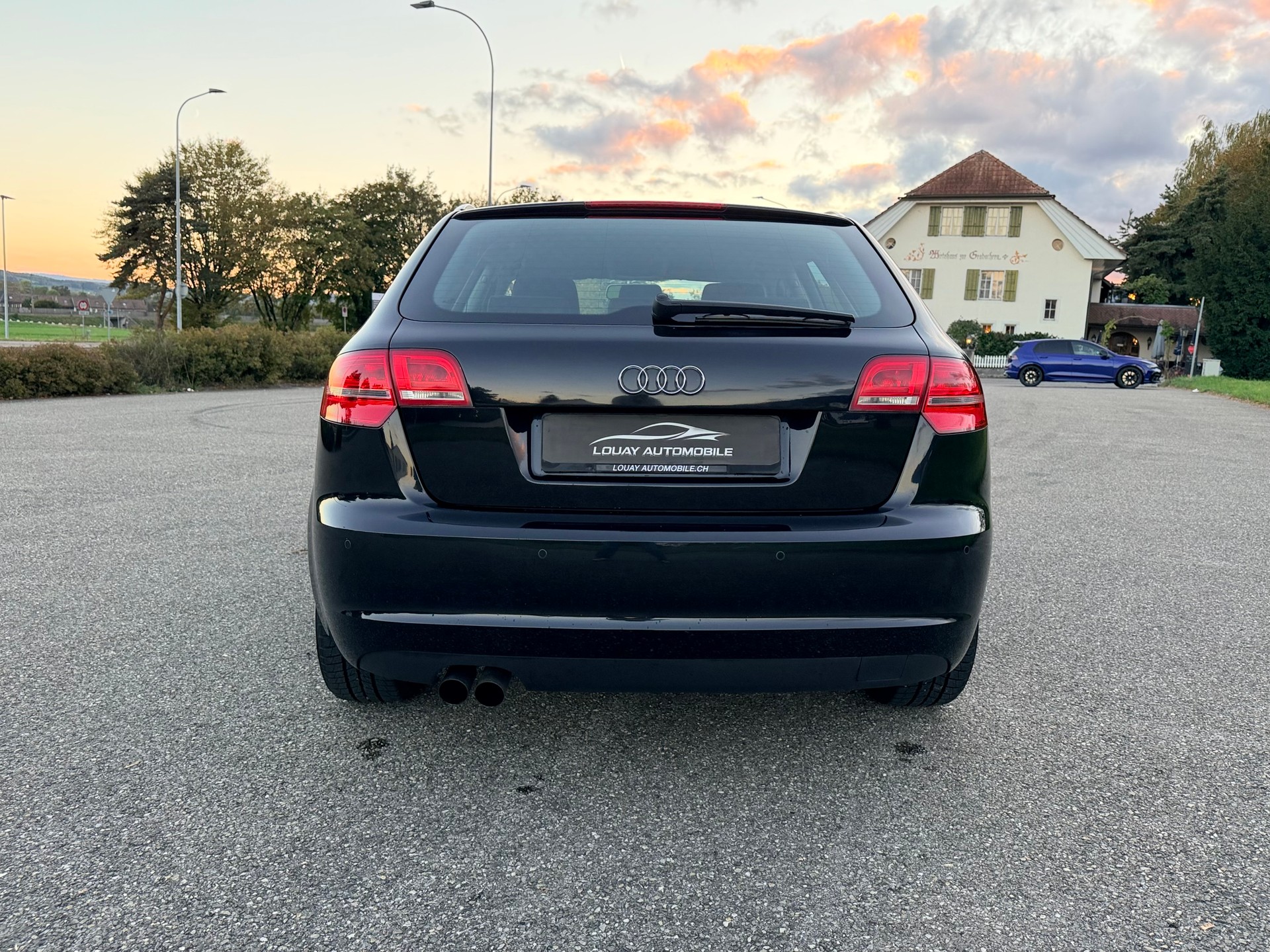 AUDI A3 Sportback 1.8 TFSI Attraction-image-14