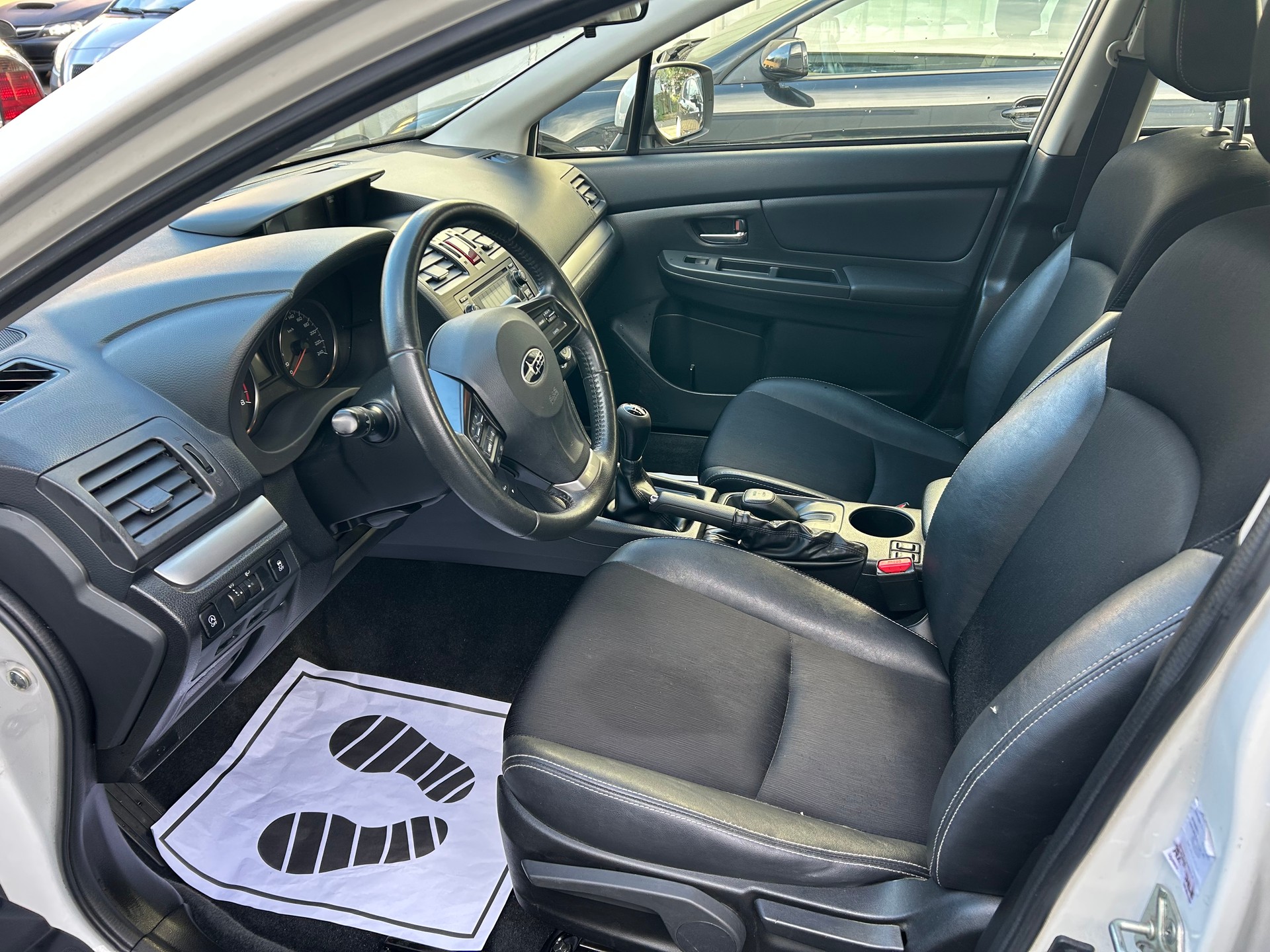 SUBARU Impreza 1.6 Swiss two-image-10