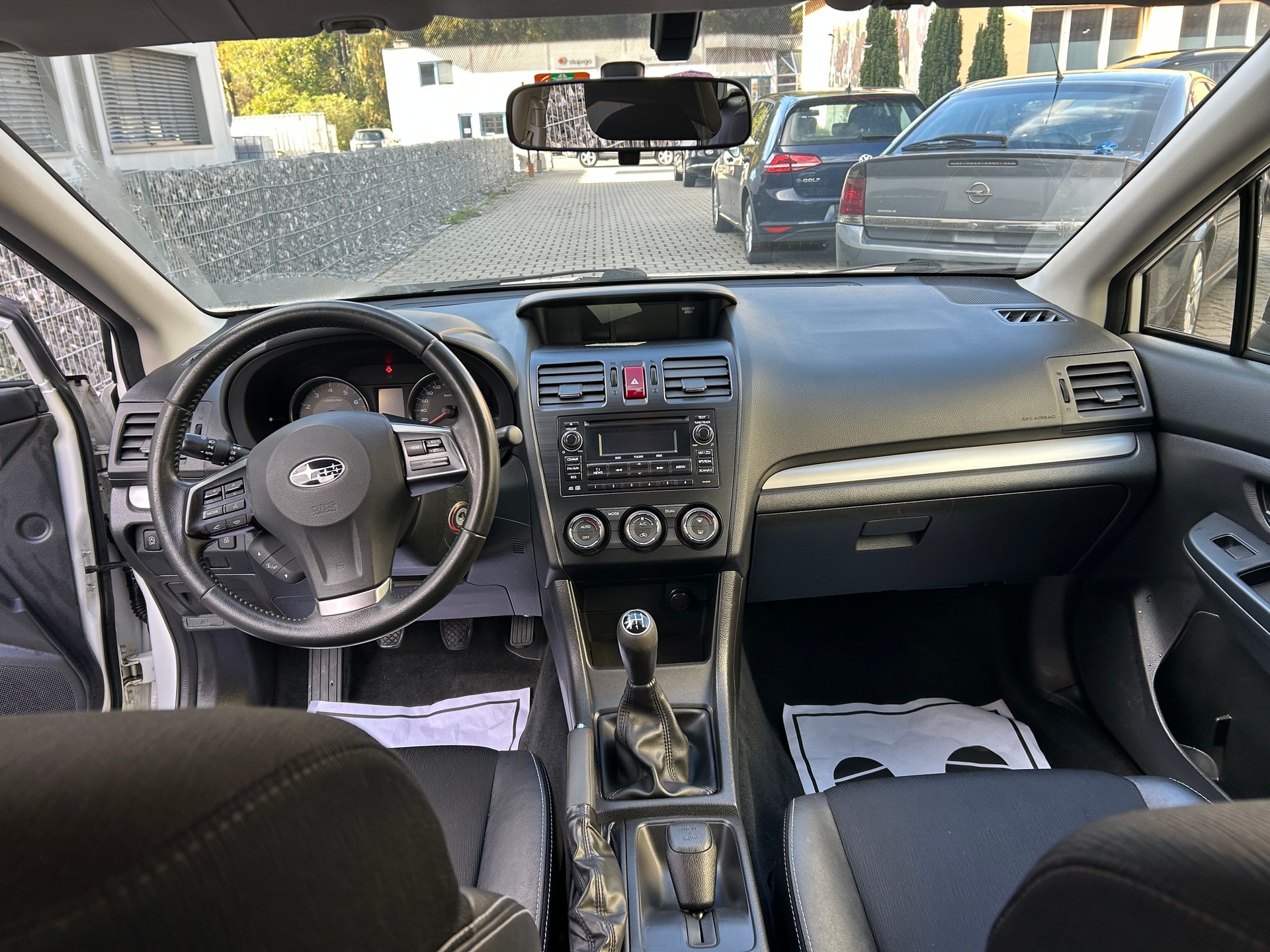 SUBARU Impreza 1.6 Swiss two-image-11