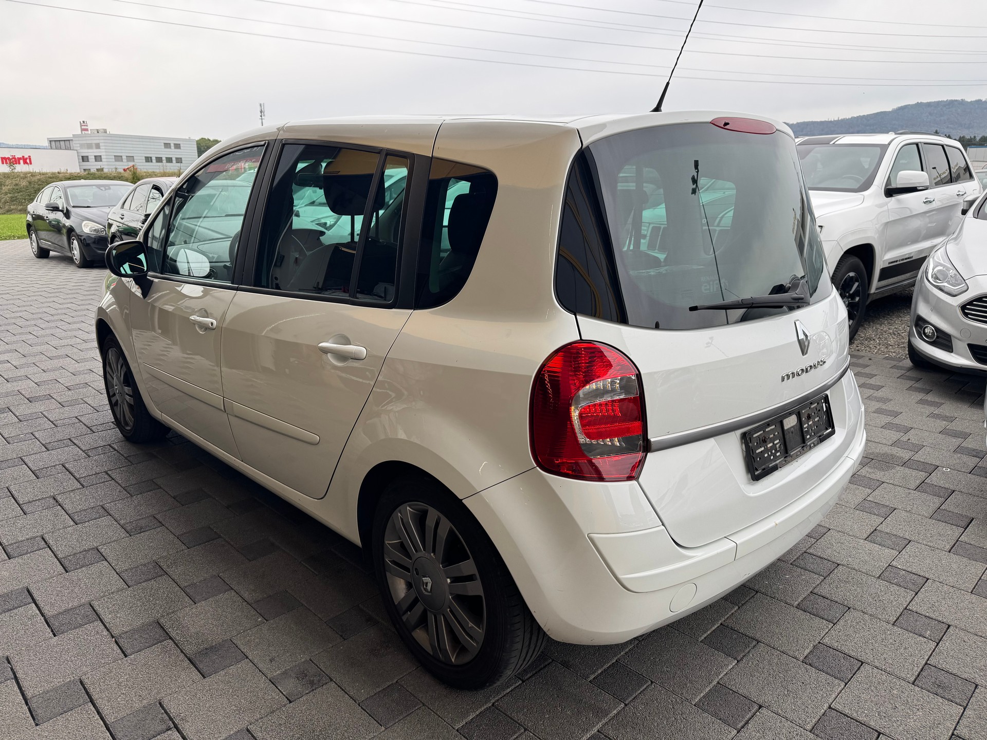 RENAULT Modus 1.5 dCi Night&Day-image-1