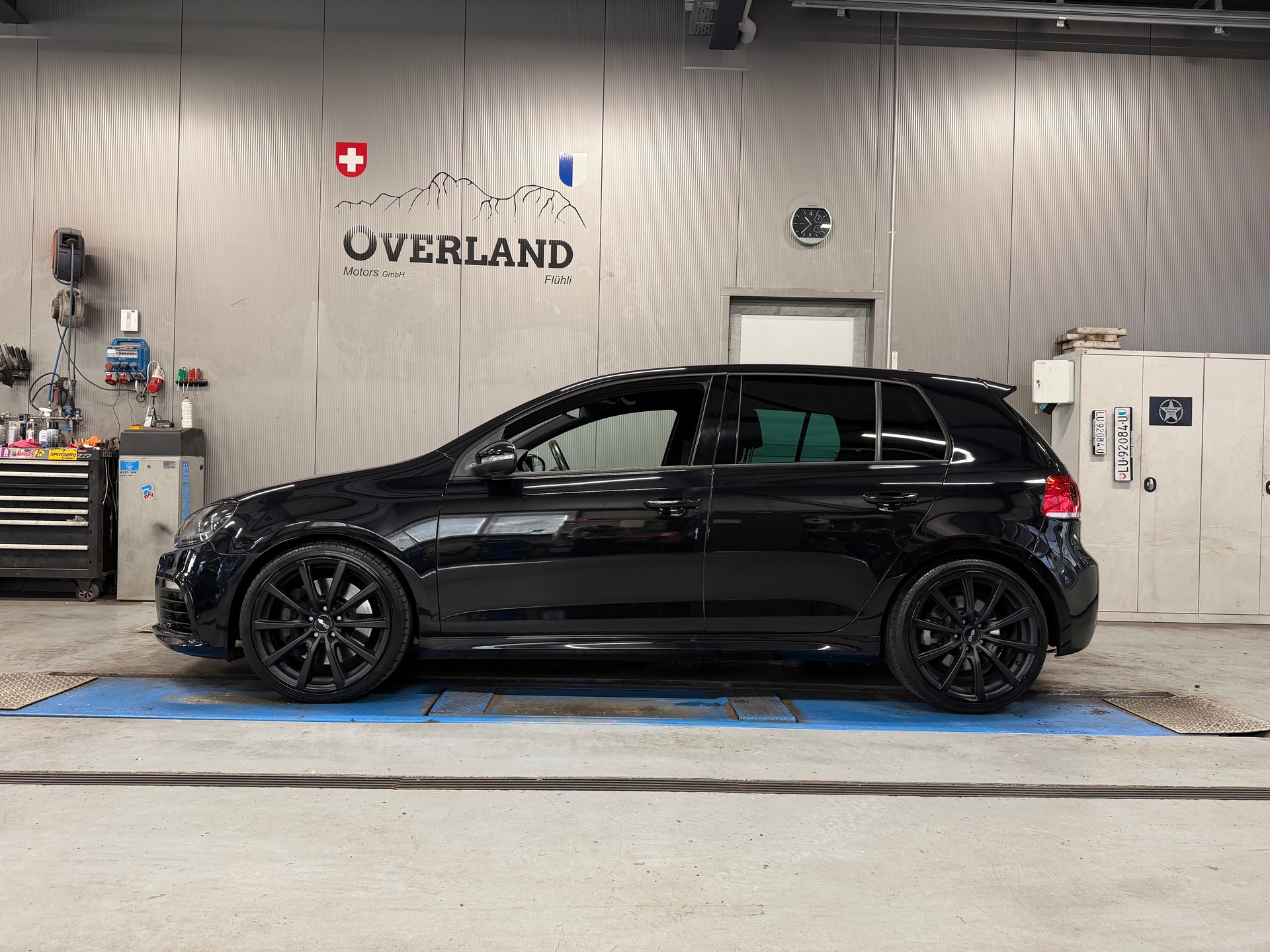 VW Golf 2.0 TSI R 4Motion DSG-showroom-element-1