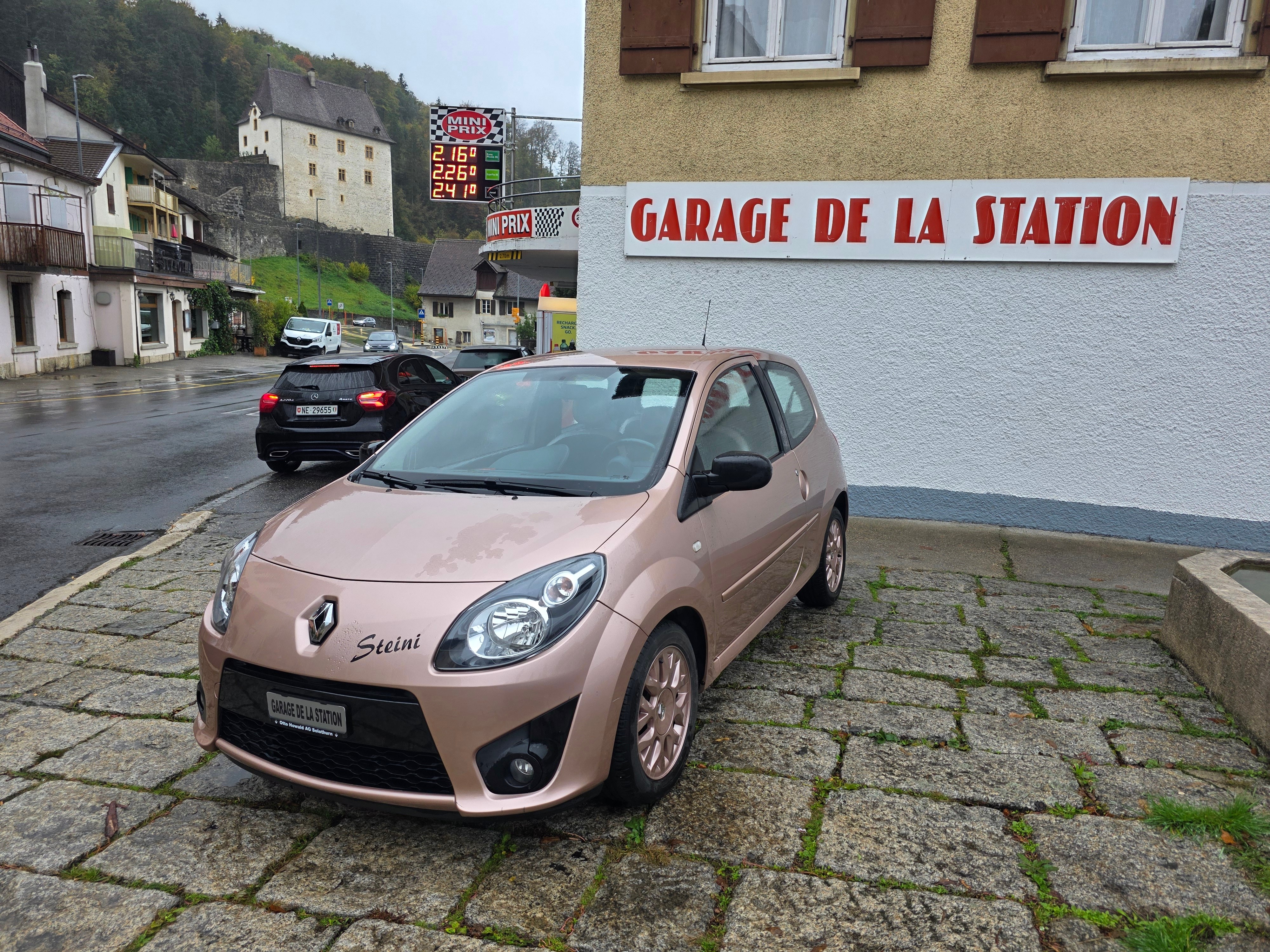 Car photo