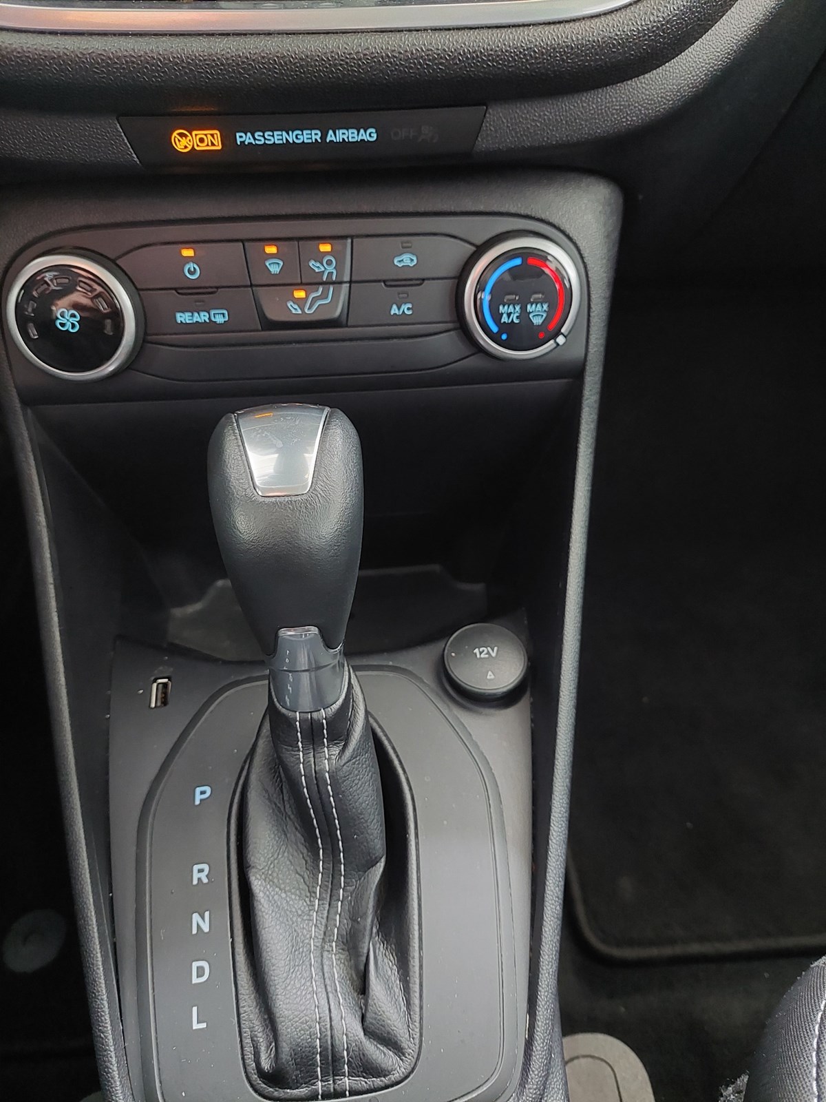 FORD Fiesta 1.0 SCTi Cool & Connect Automat-image-13