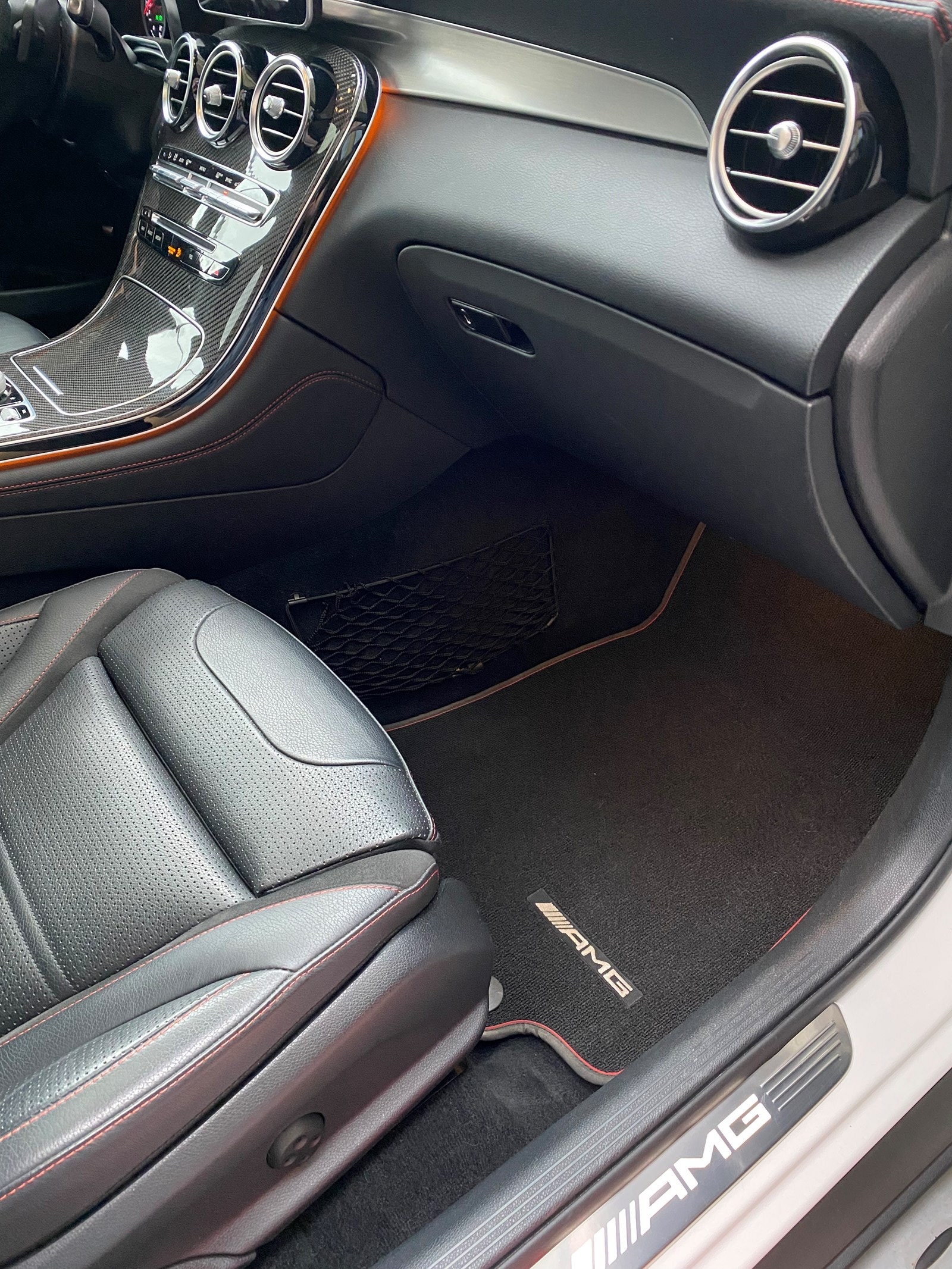 MERCEDES-BENZ GLC Coupé 43 AMG 4Matic 9G-Tronic-image-4