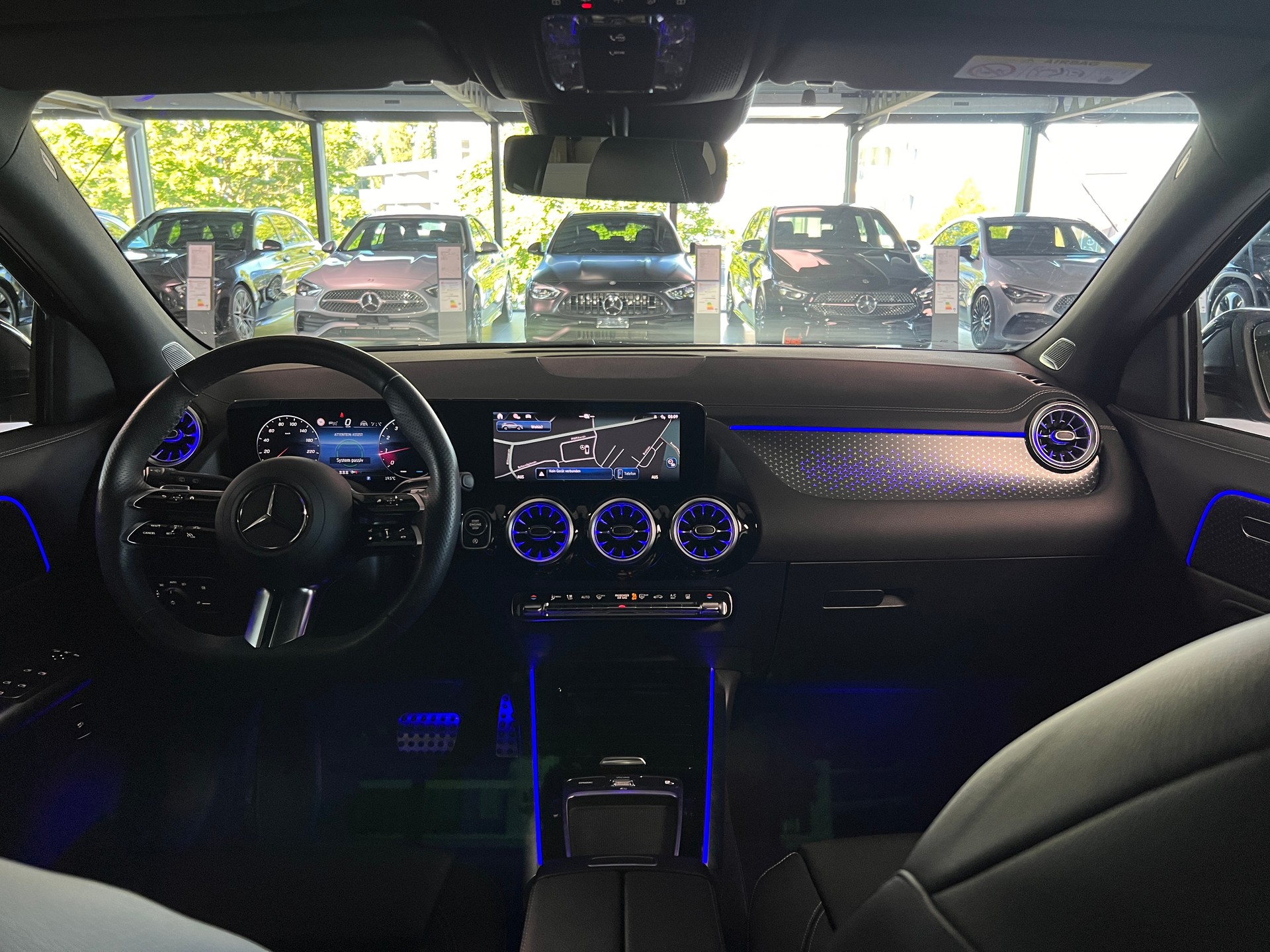 MERCEDES-BENZ GLA 250 4Matic 8G-DCT Swiss Star-image-11
