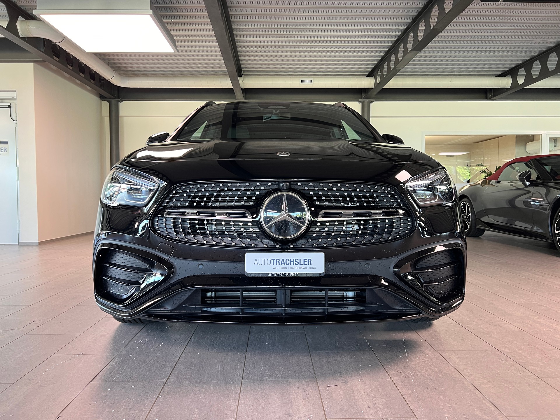 MERCEDES-BENZ GLA 250 4Matic 8G-DCT Swiss Star-image-1