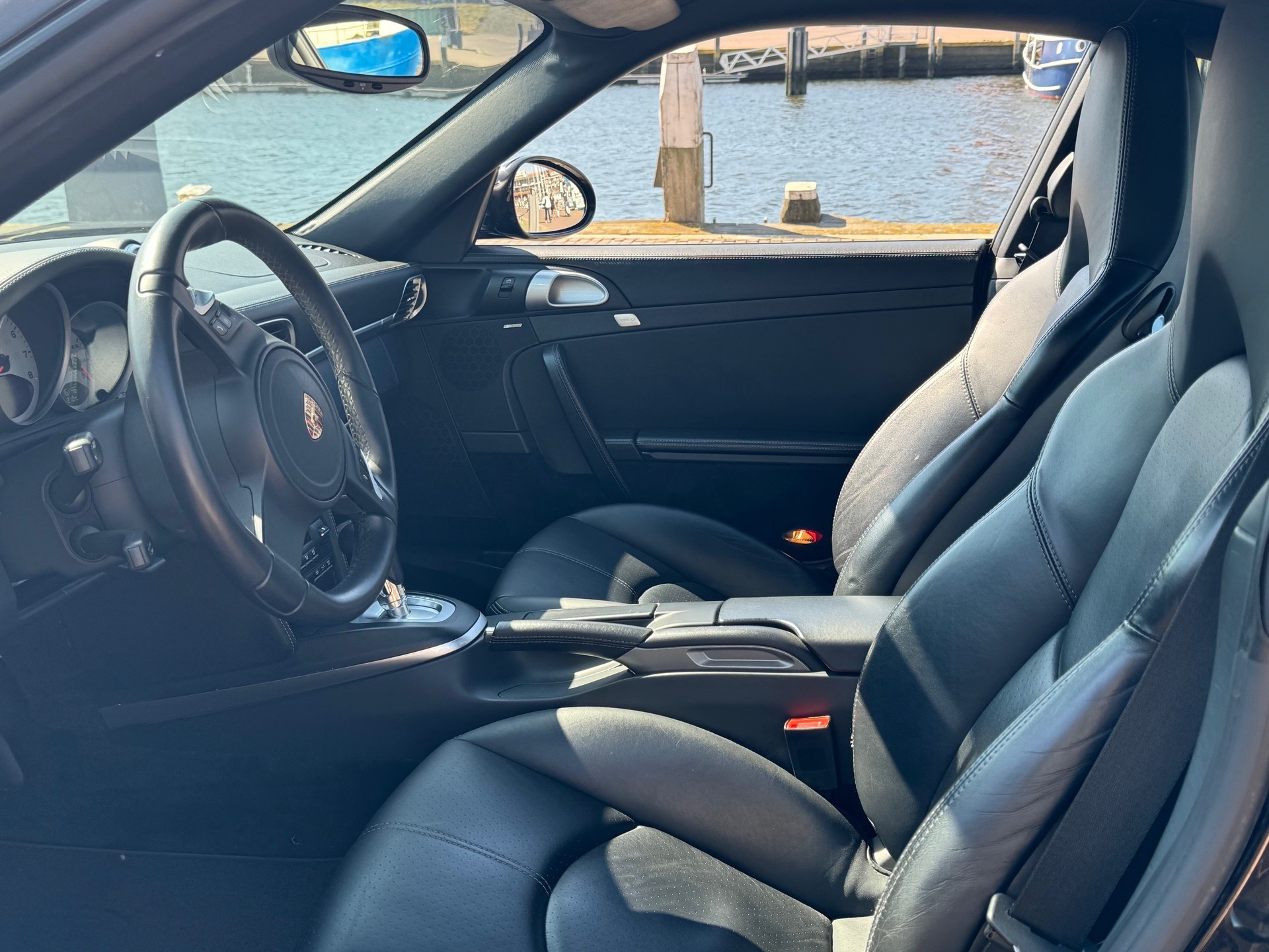 PORSCHE Carrera 4S PDK-image-3