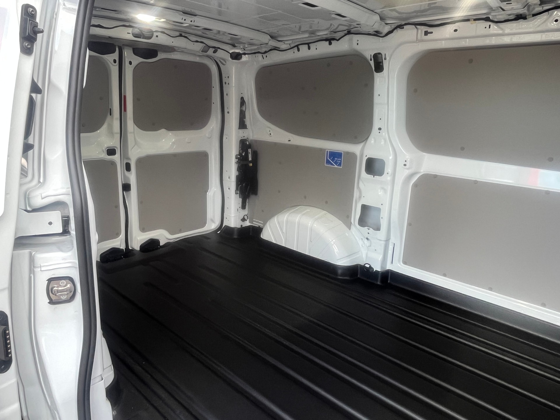 FORD Transit Custom Van 280 L1H1 Trend Automat-image-6