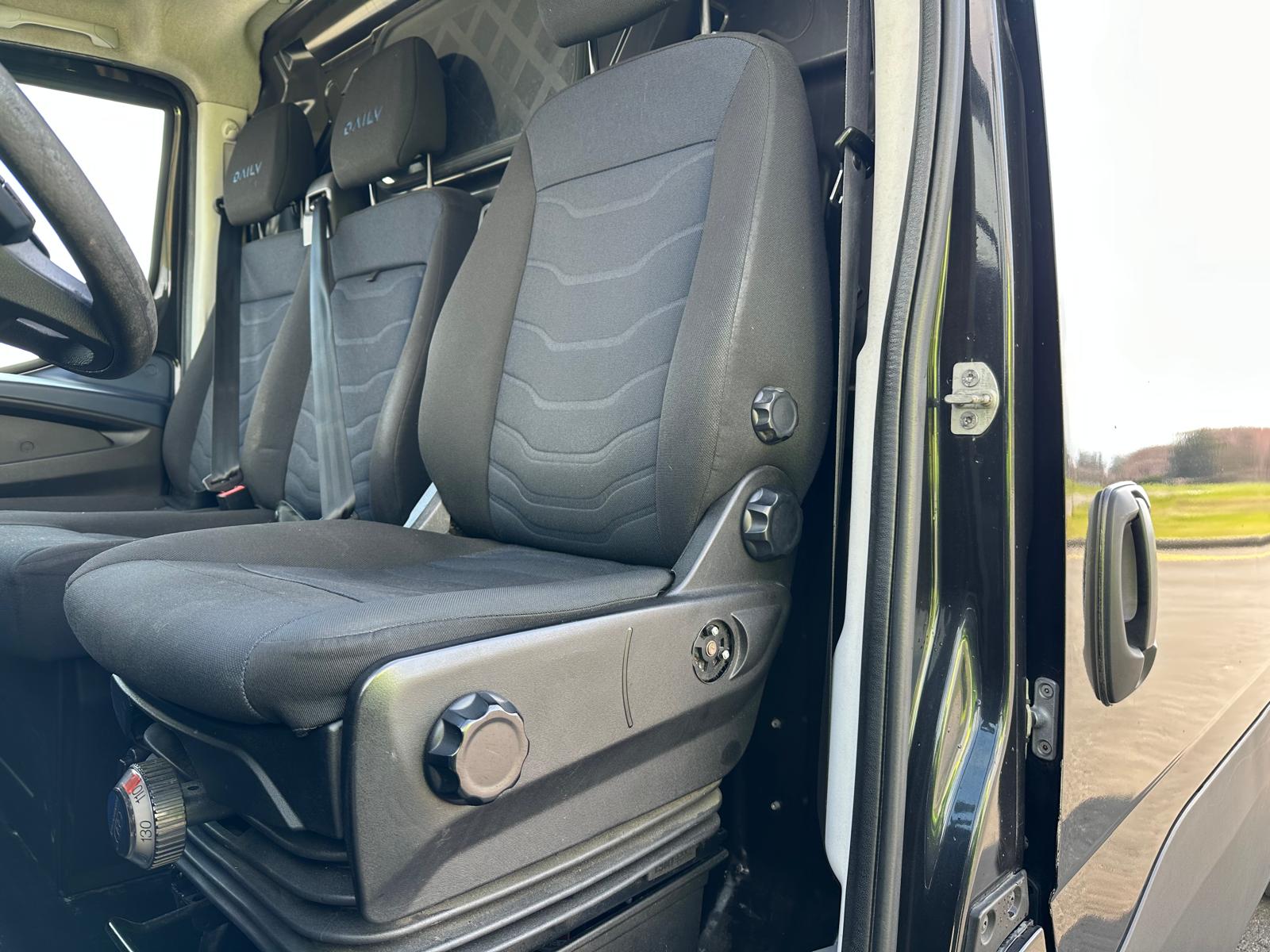 IVECO 35 S 14 A8 V-image-25