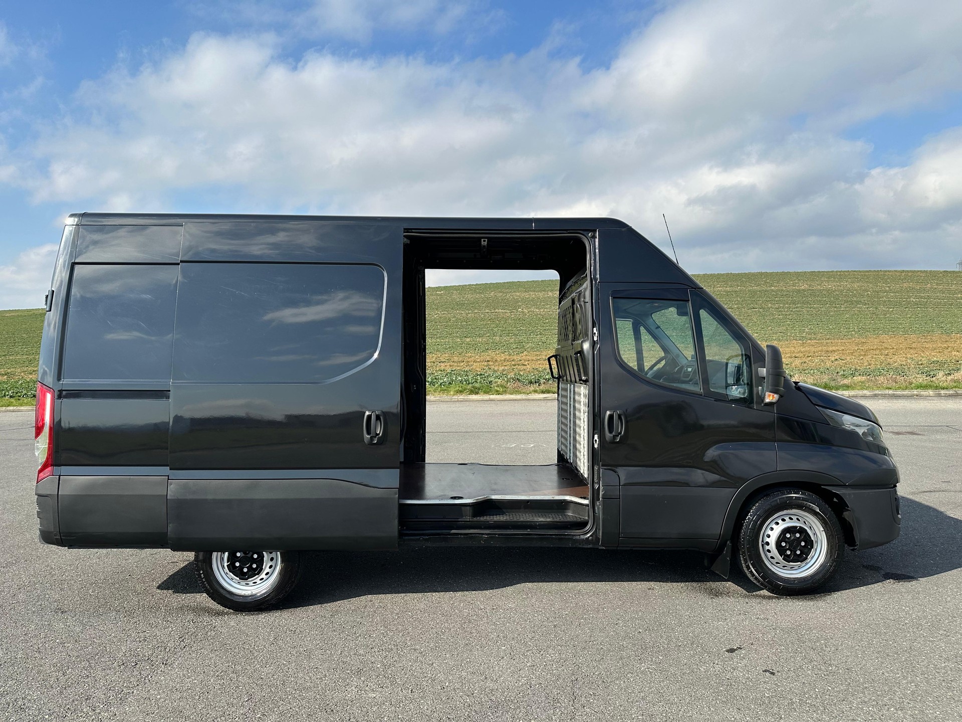 IVECO 35 S 14 A8 V-image-1