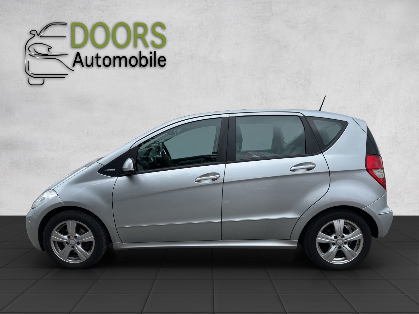 MERCEDES-BENZ A 180 (170) BlueEfficiency Classic-image-5