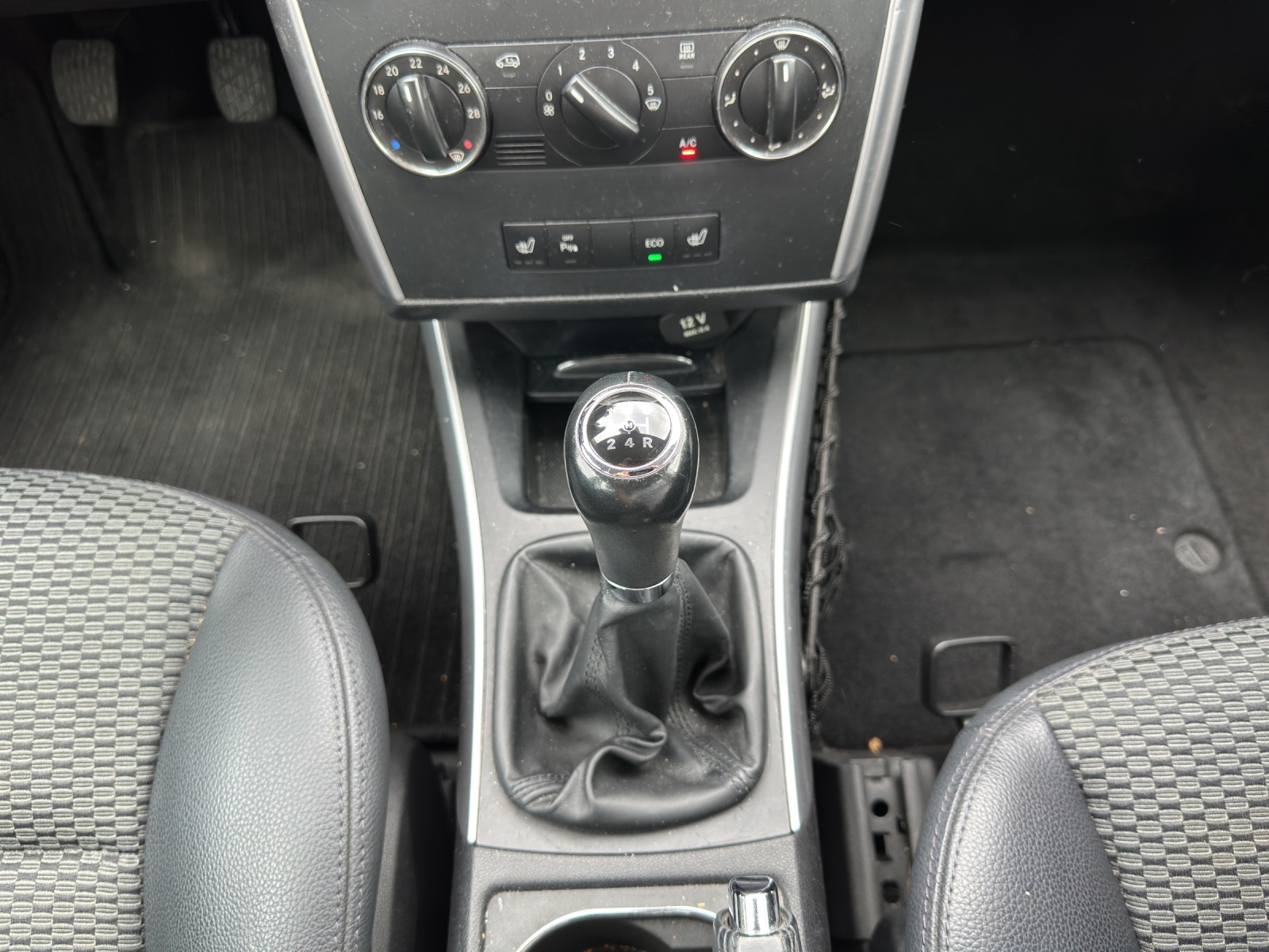 MERCEDES-BENZ A 180 (170) BlueEfficiency Classic-image-14