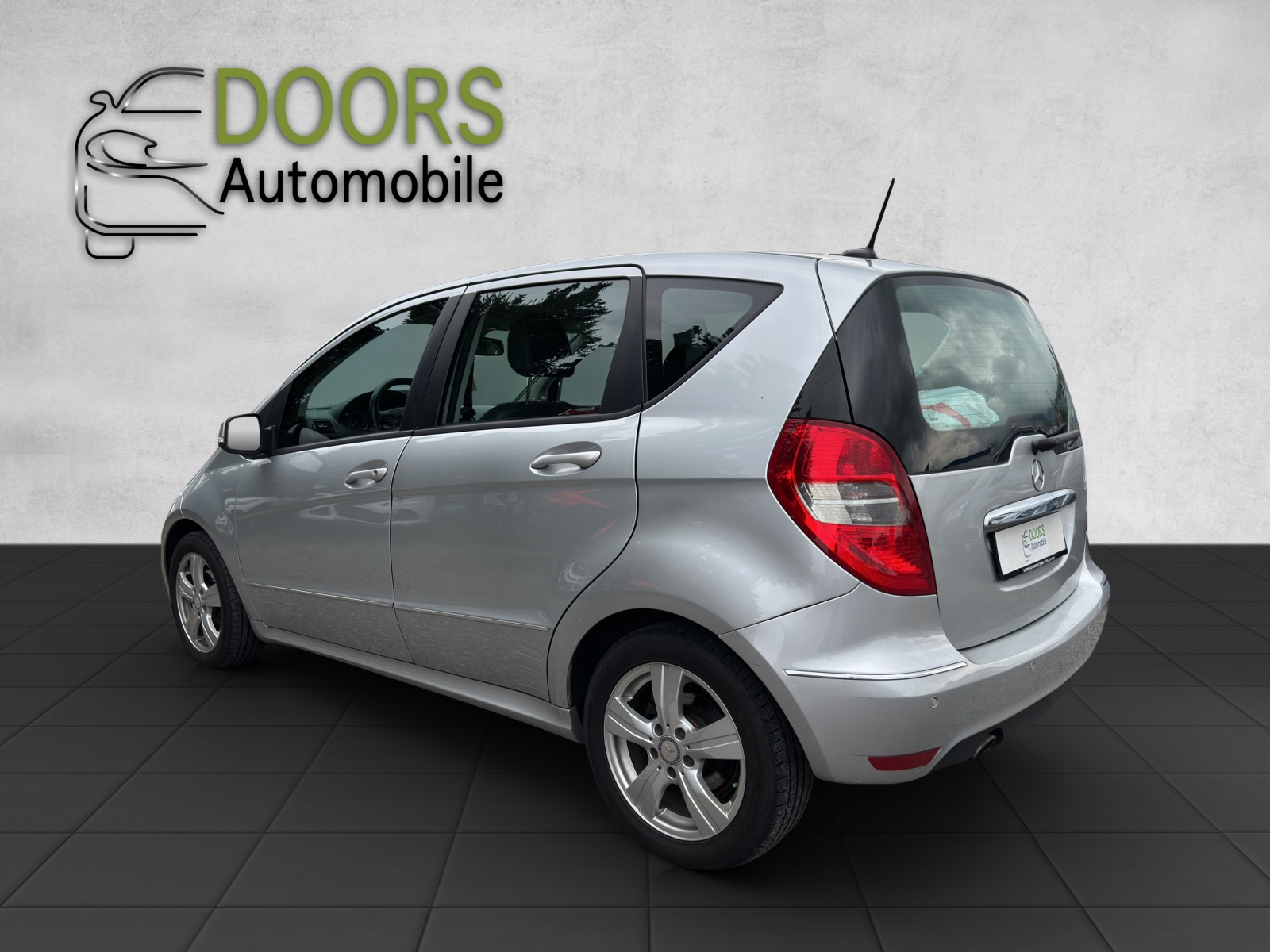 MERCEDES-BENZ A 180 (170) BlueEfficiency Classic-image-6