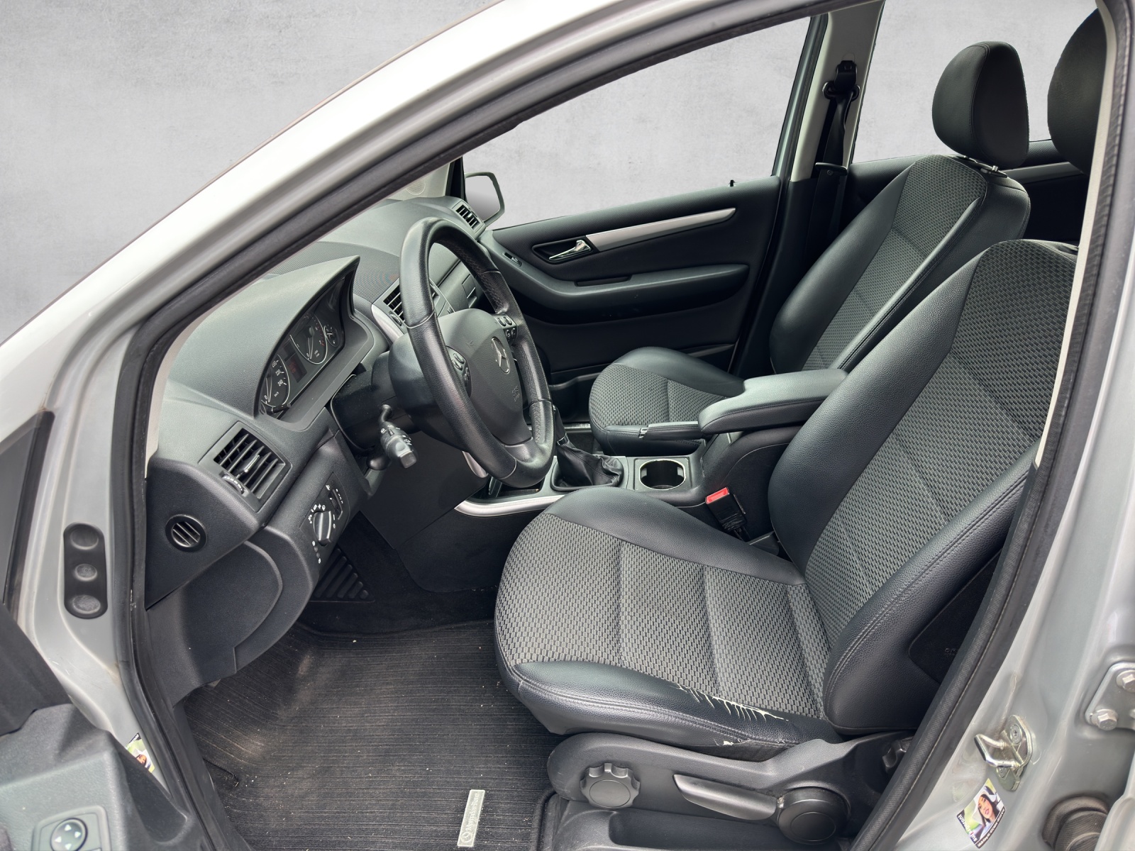 MERCEDES-BENZ A 180 (170) BlueEfficiency Classic-image-11