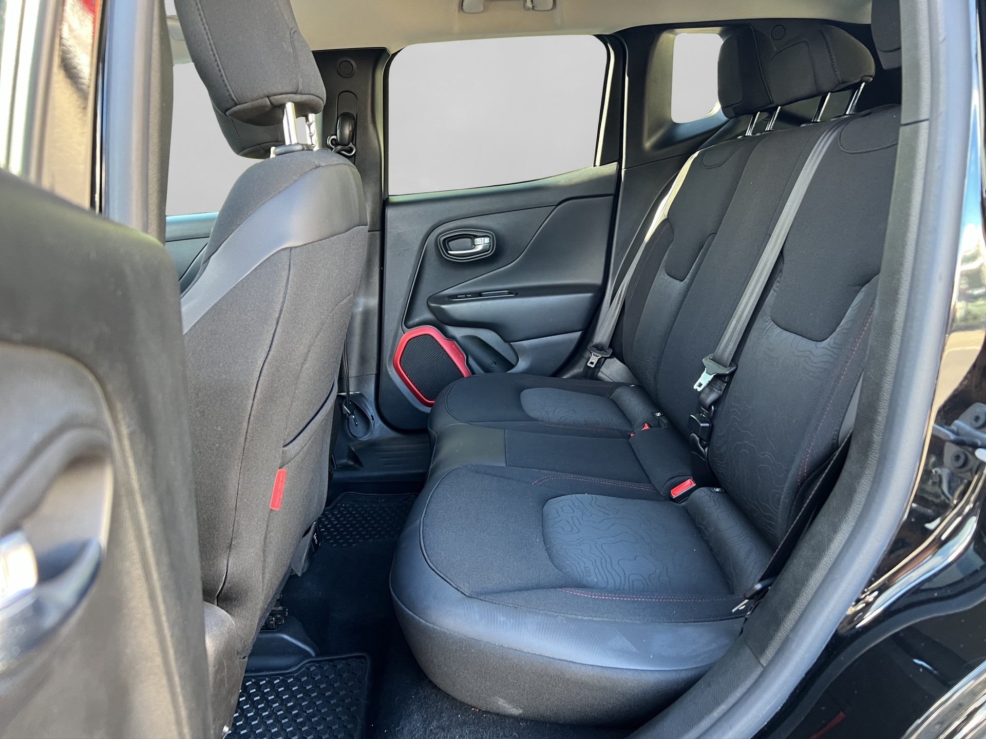 JEEP Renegade 2.0 CRD Trailhawk AWD + Low Range 9ATX-image-9