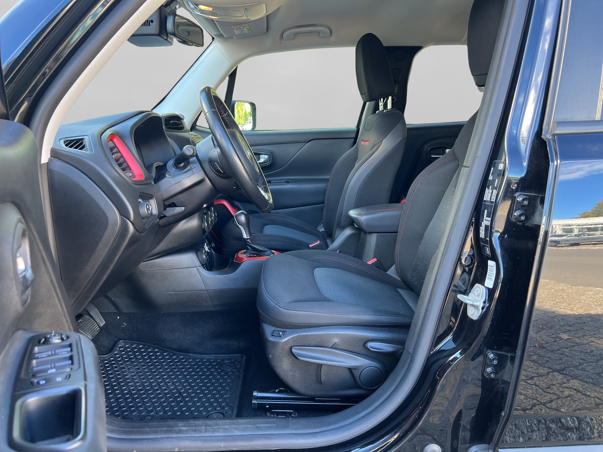 JEEP Renegade 2.0 CRD Trailhawk AWD + Low Range 9ATX-image-8