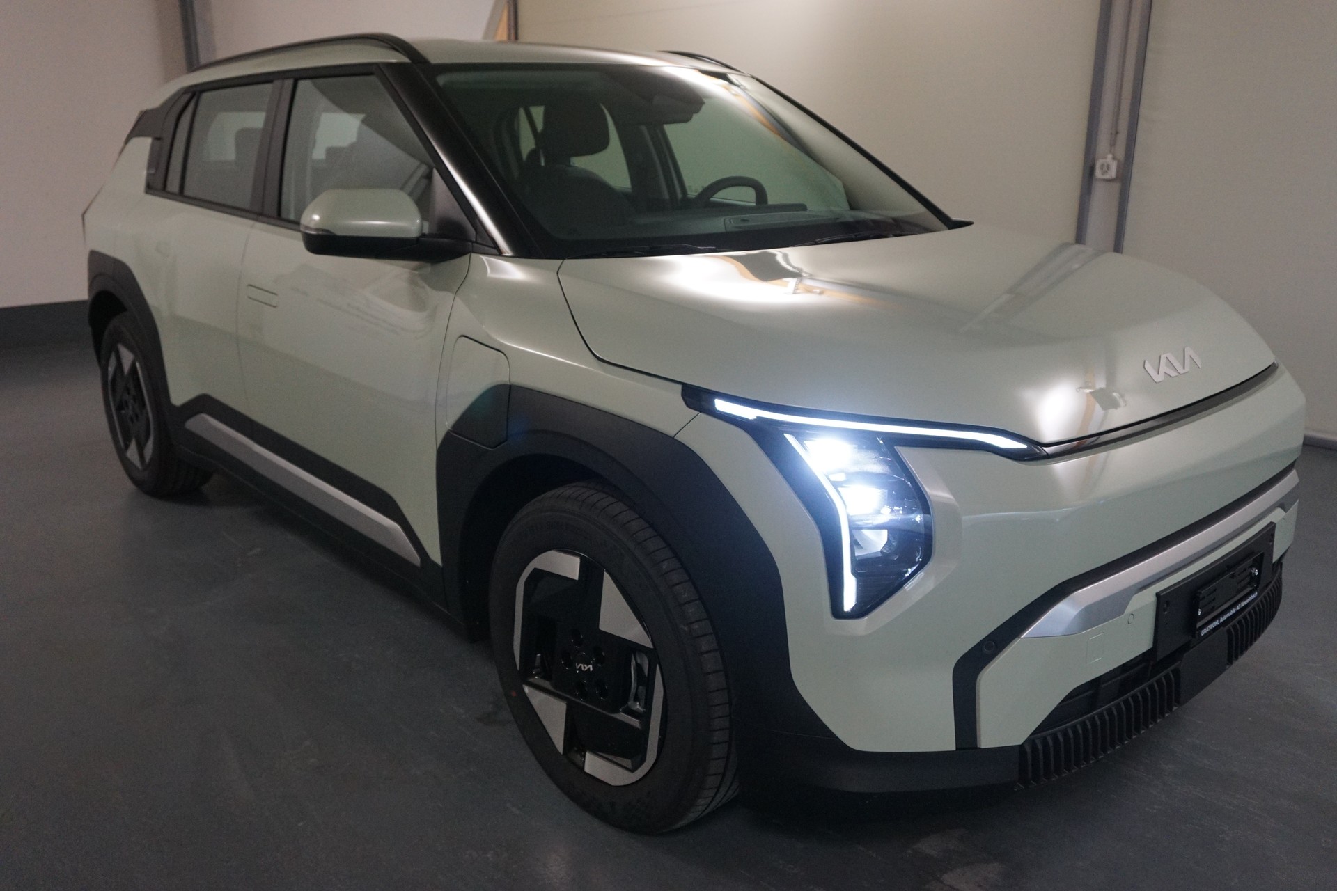 KIA EV3 81.4 kWh Air-showroom-element-2