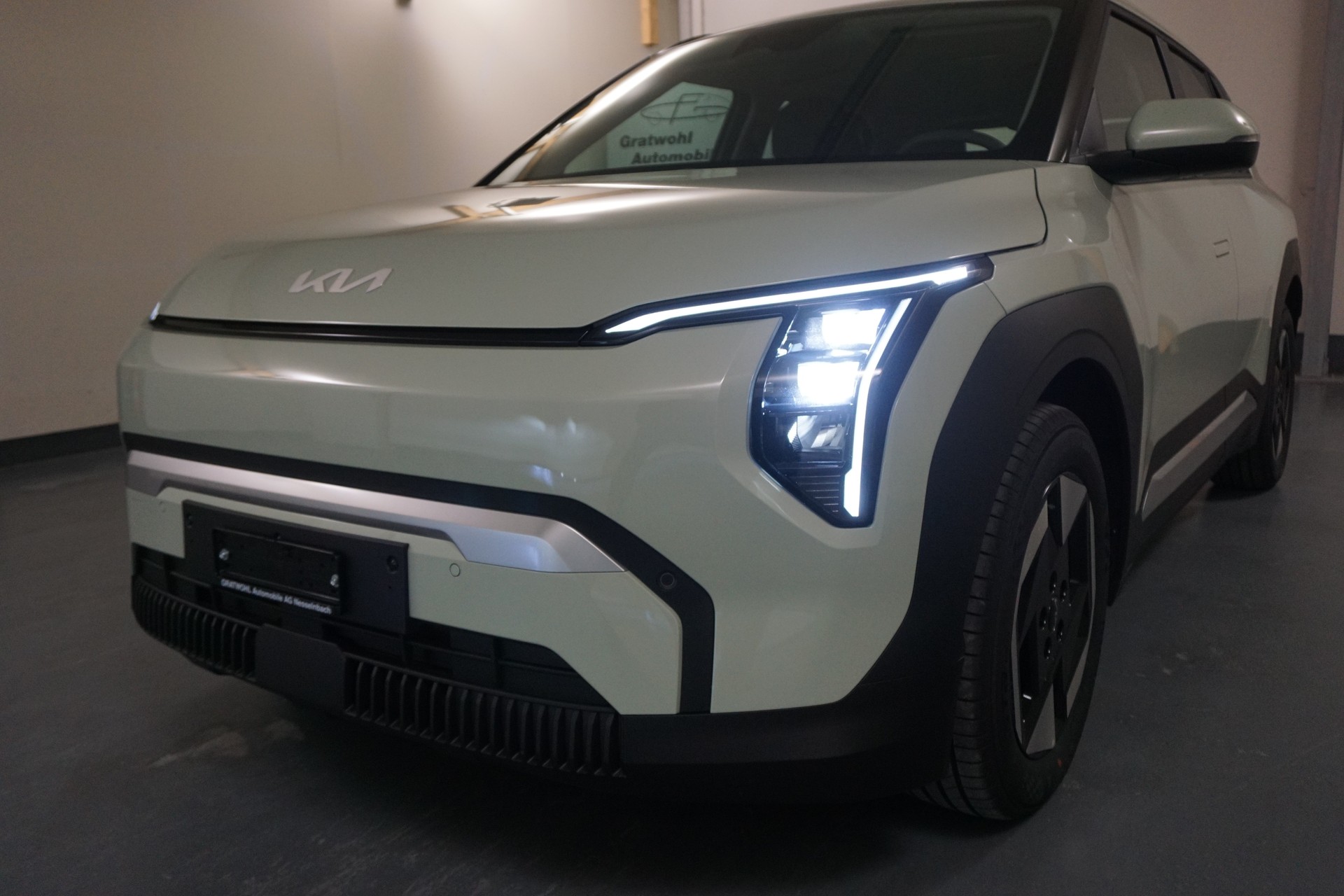 KIA EV3 81.4 kWh Air-showroom-element-1