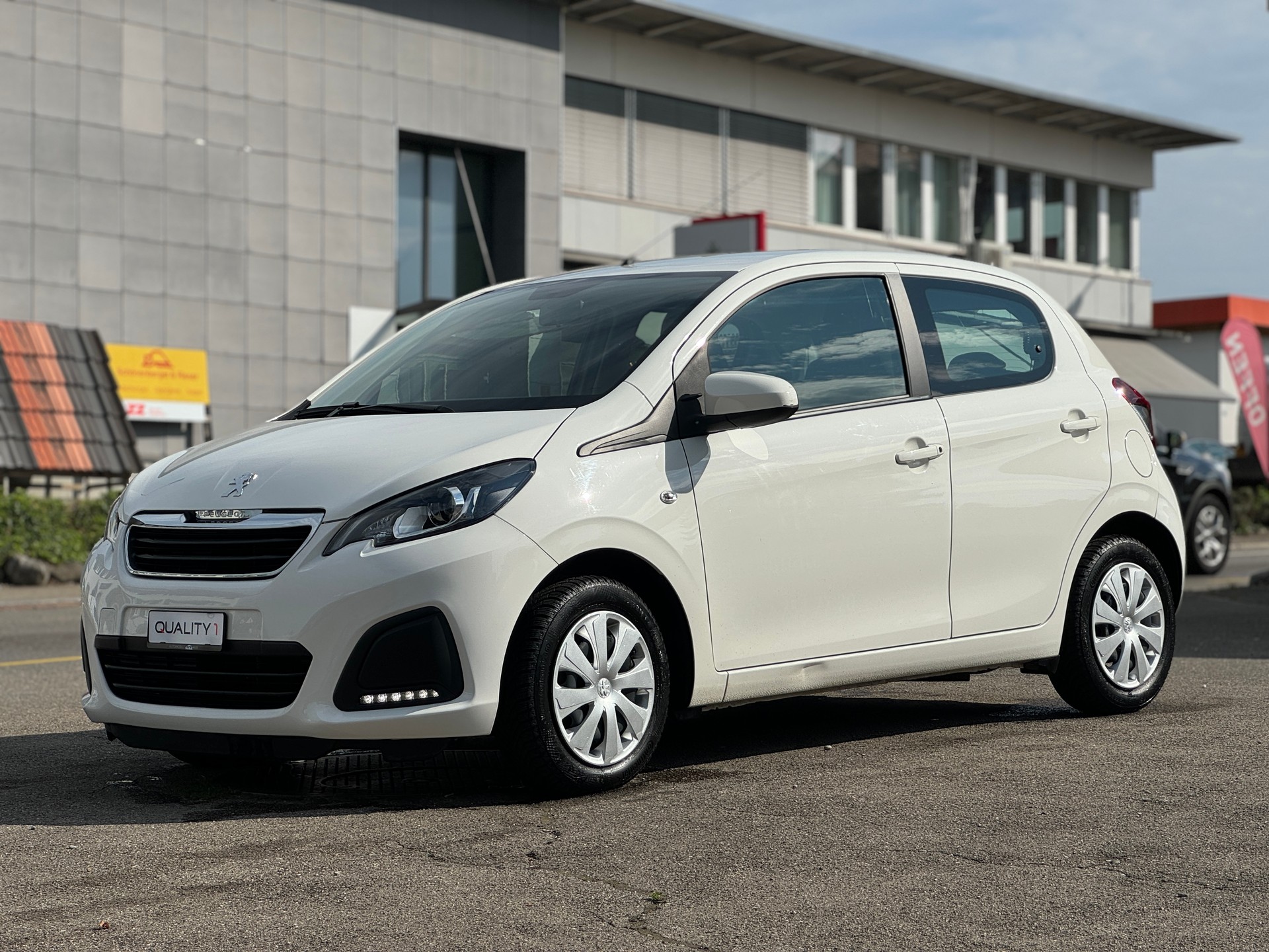 PEUGEOT 108 1.0 VTi Allure ETG-image-2