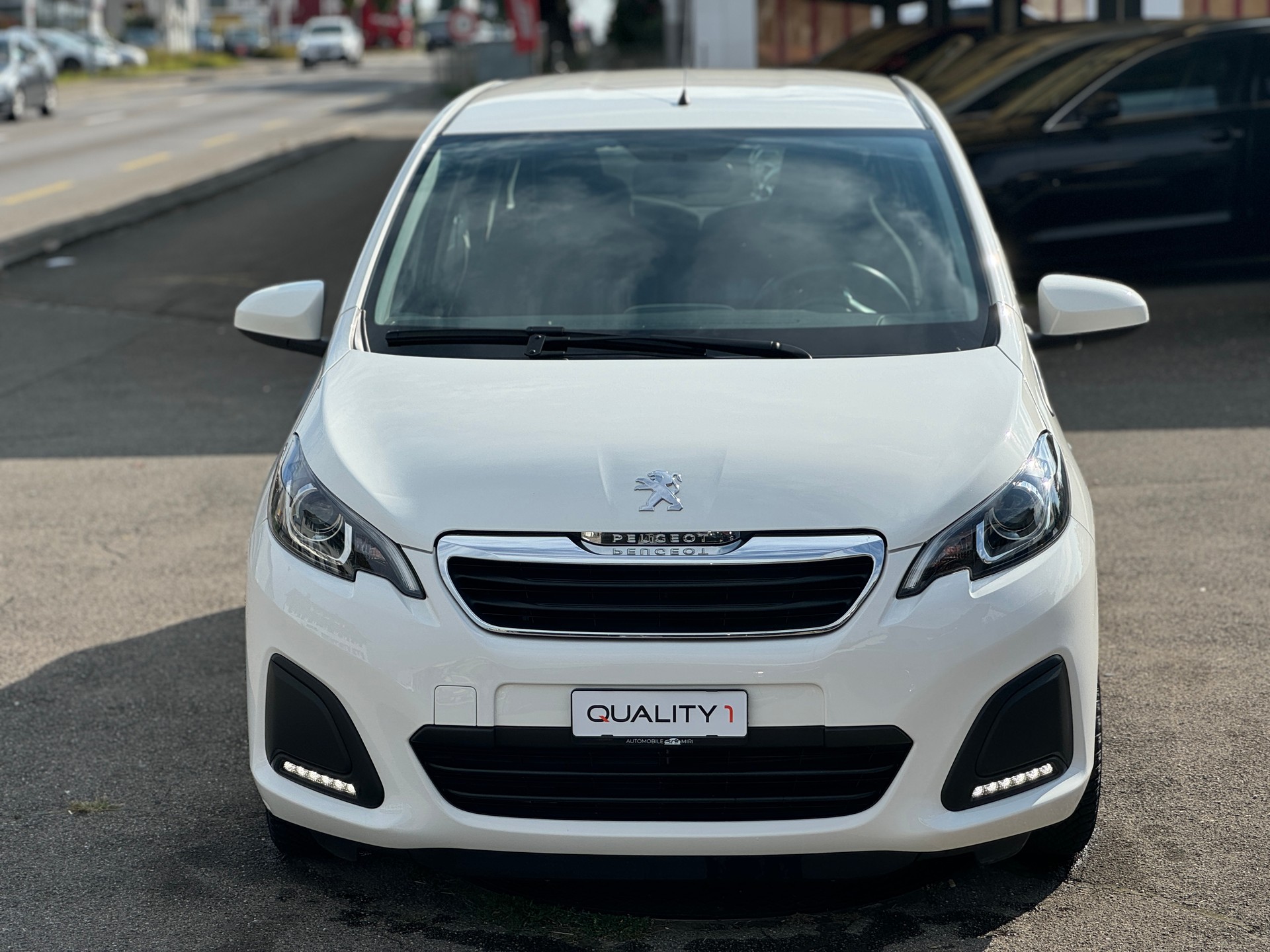 PEUGEOT 108 1.0 VTi Allure ETG-image-1