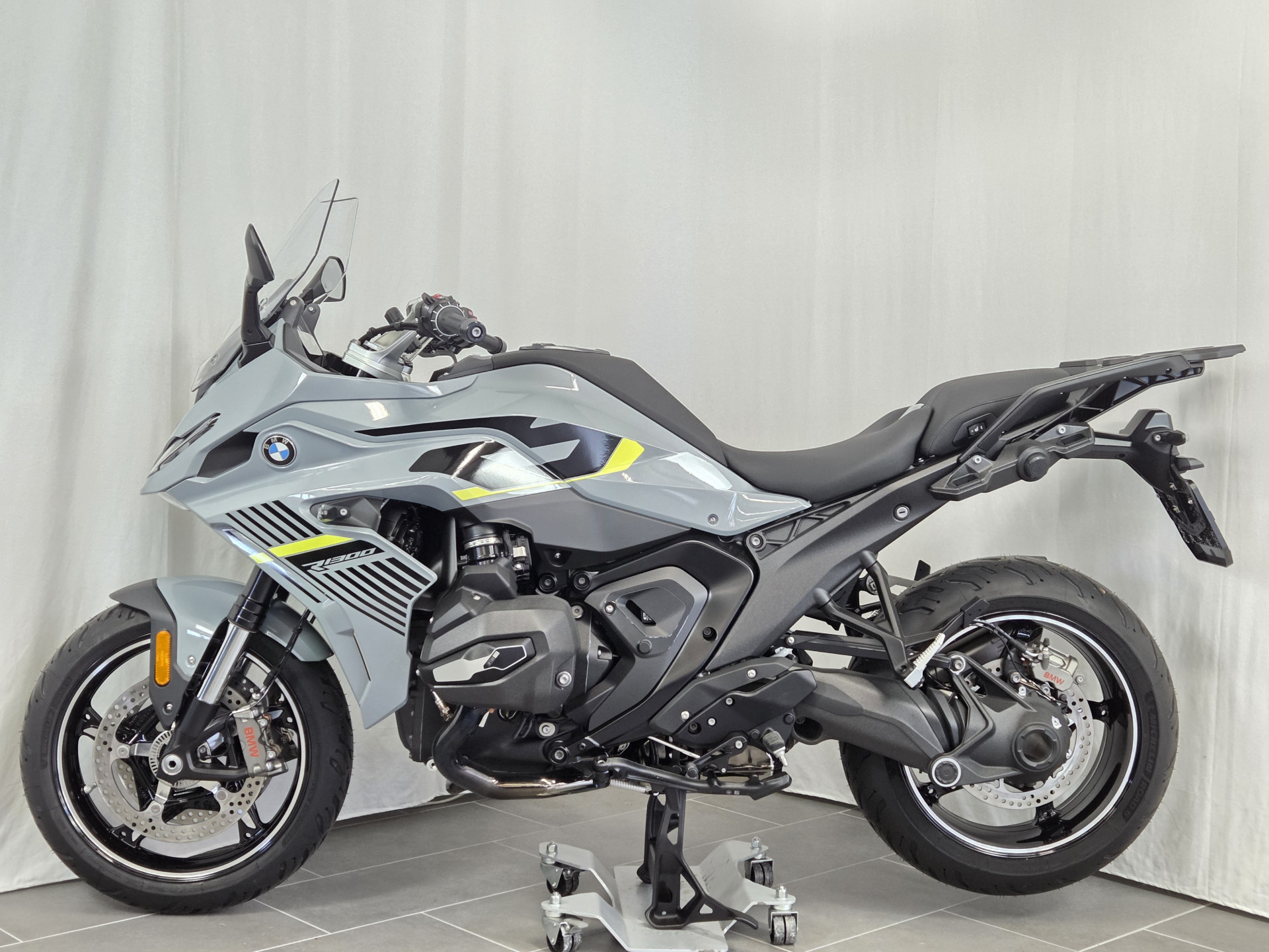 BMW R 1300 RS Boxer Bonus CHF 1'500 für Verträge bis 30.09.26-showroom-element-3