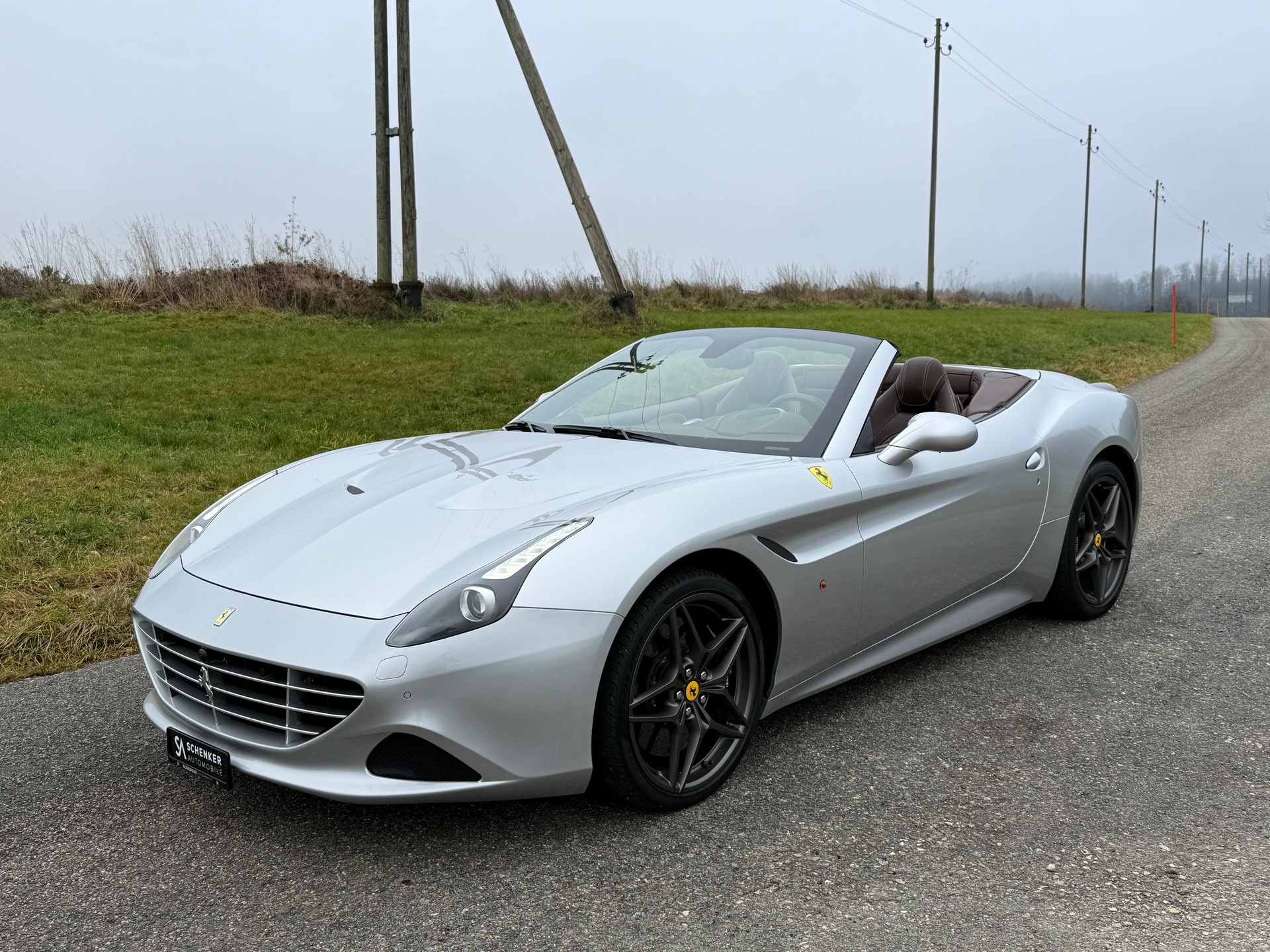 FERRARI California 3.9 V8 T (ab Ferrari Service & Power 16 Garantie)