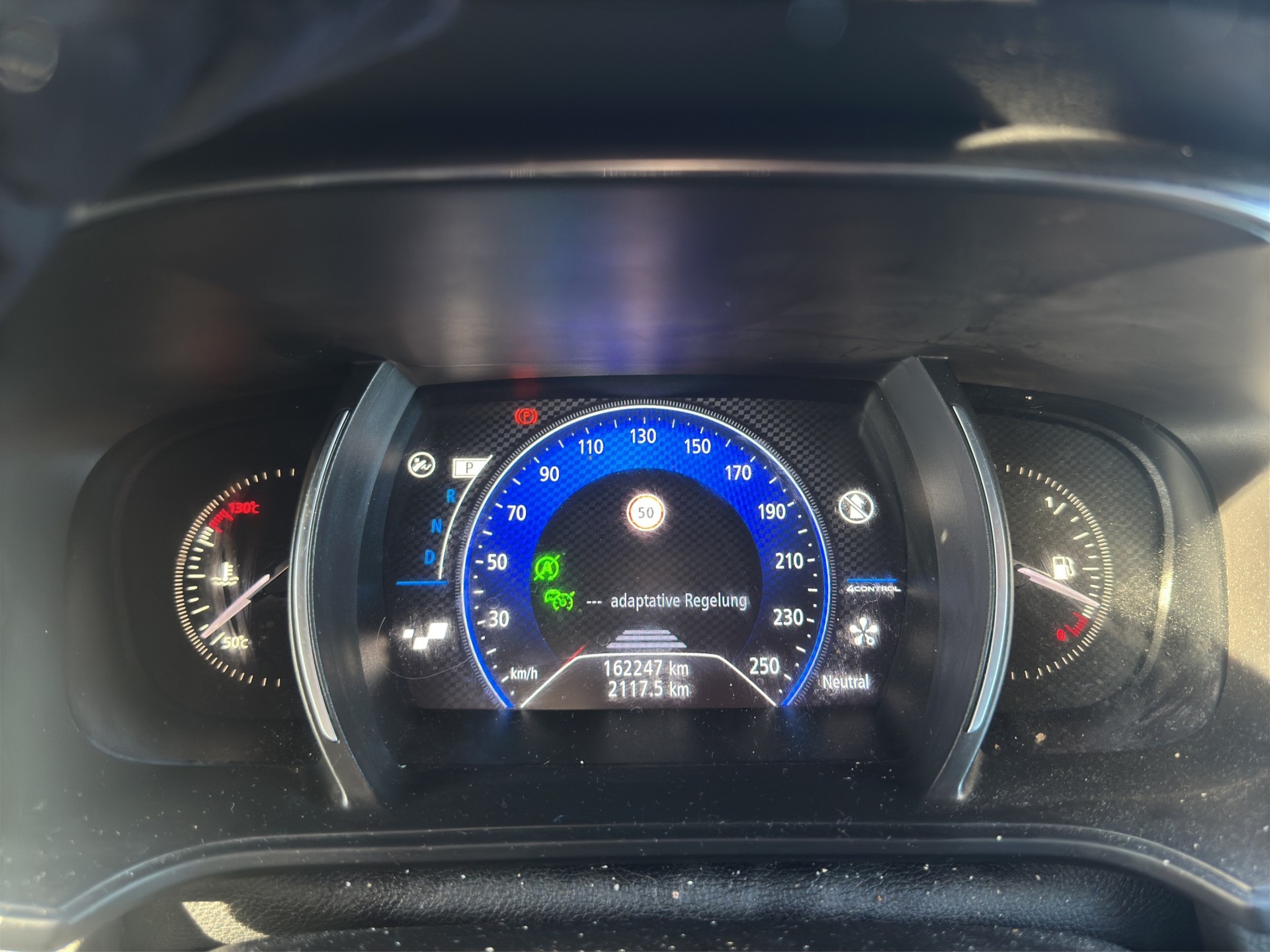 RENAULT Mégane 1.6 dCi GT EDC-image-14