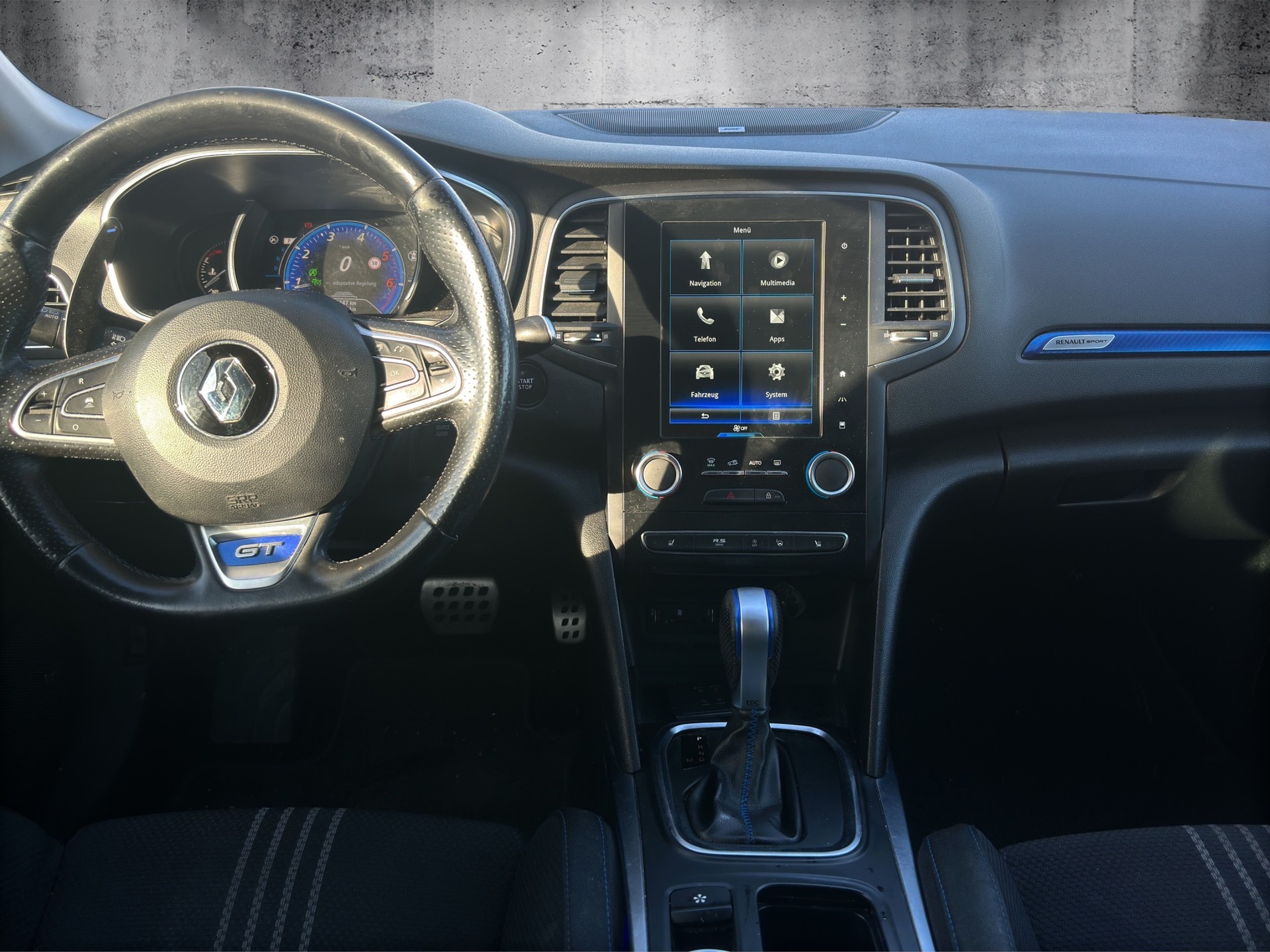 RENAULT Mégane 1.6 dCi GT EDC-image-10
