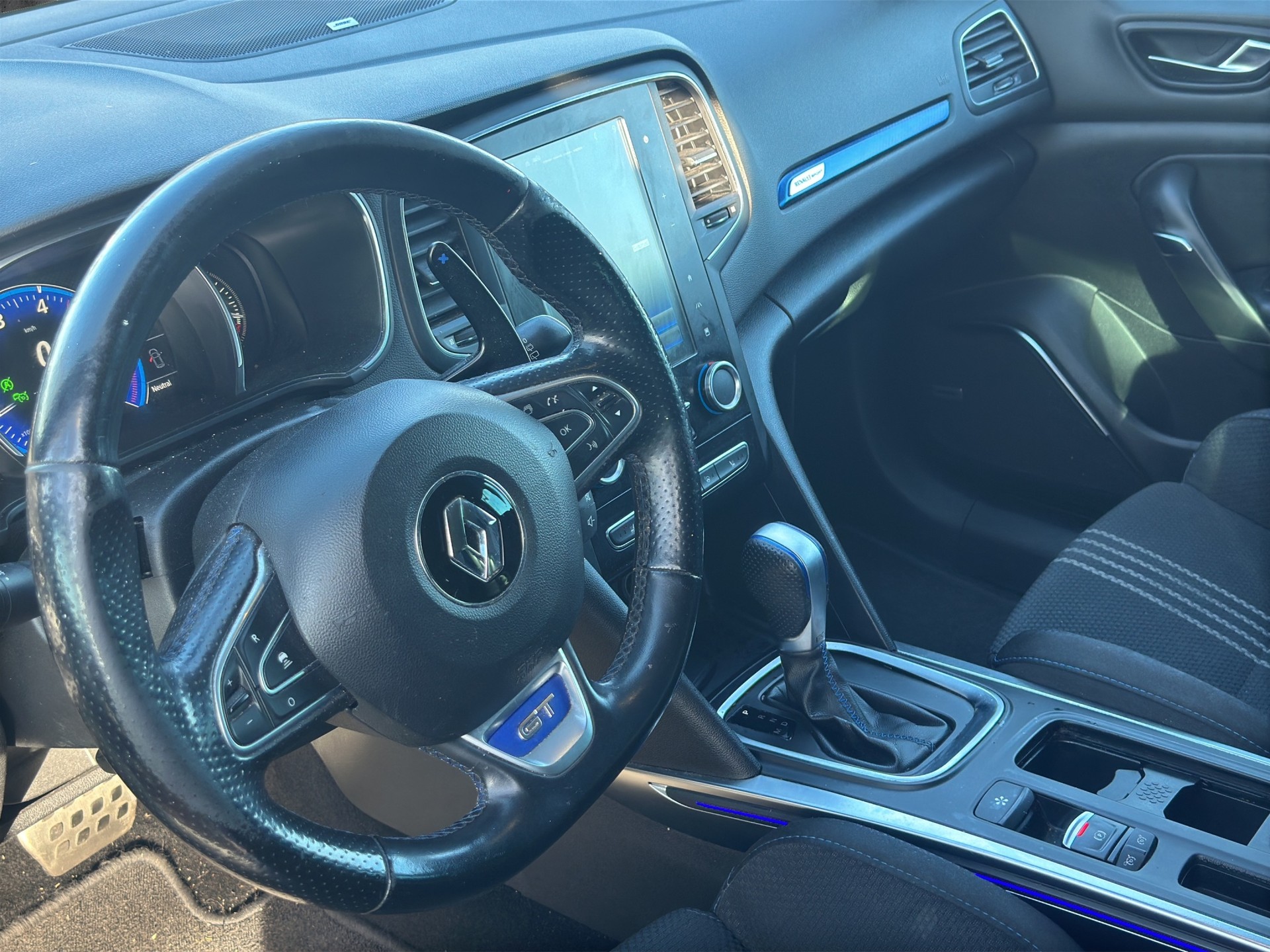 RENAULT Mégane 1.6 dCi GT EDC-image-9