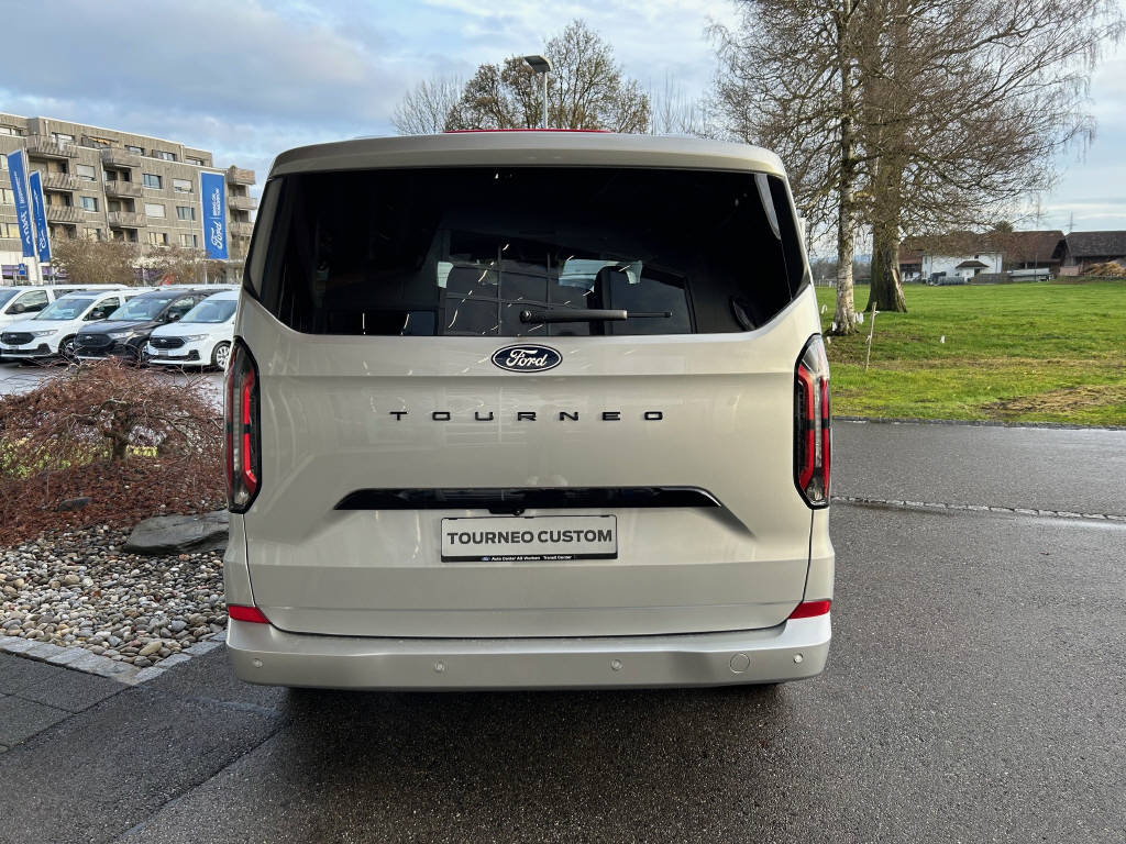 FORD Tourneo Bus 320 L1H1 Titanium X Automat-image-3