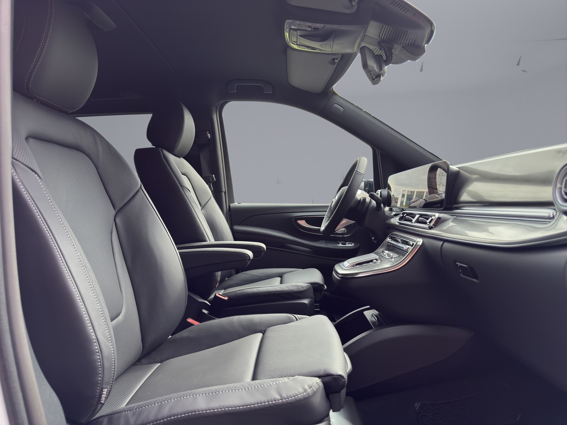 MERCEDES-BENZ V 300 d EXCLUSIVE Swiss Edition-image-15
