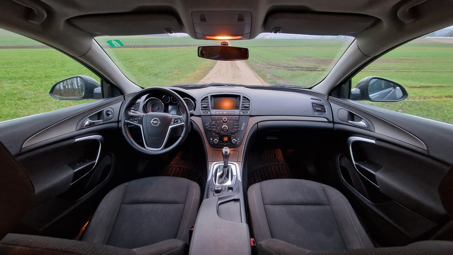 OPEL Insignia Sports Tourer 2.0 Turbo Cosmo Automatic-image-13