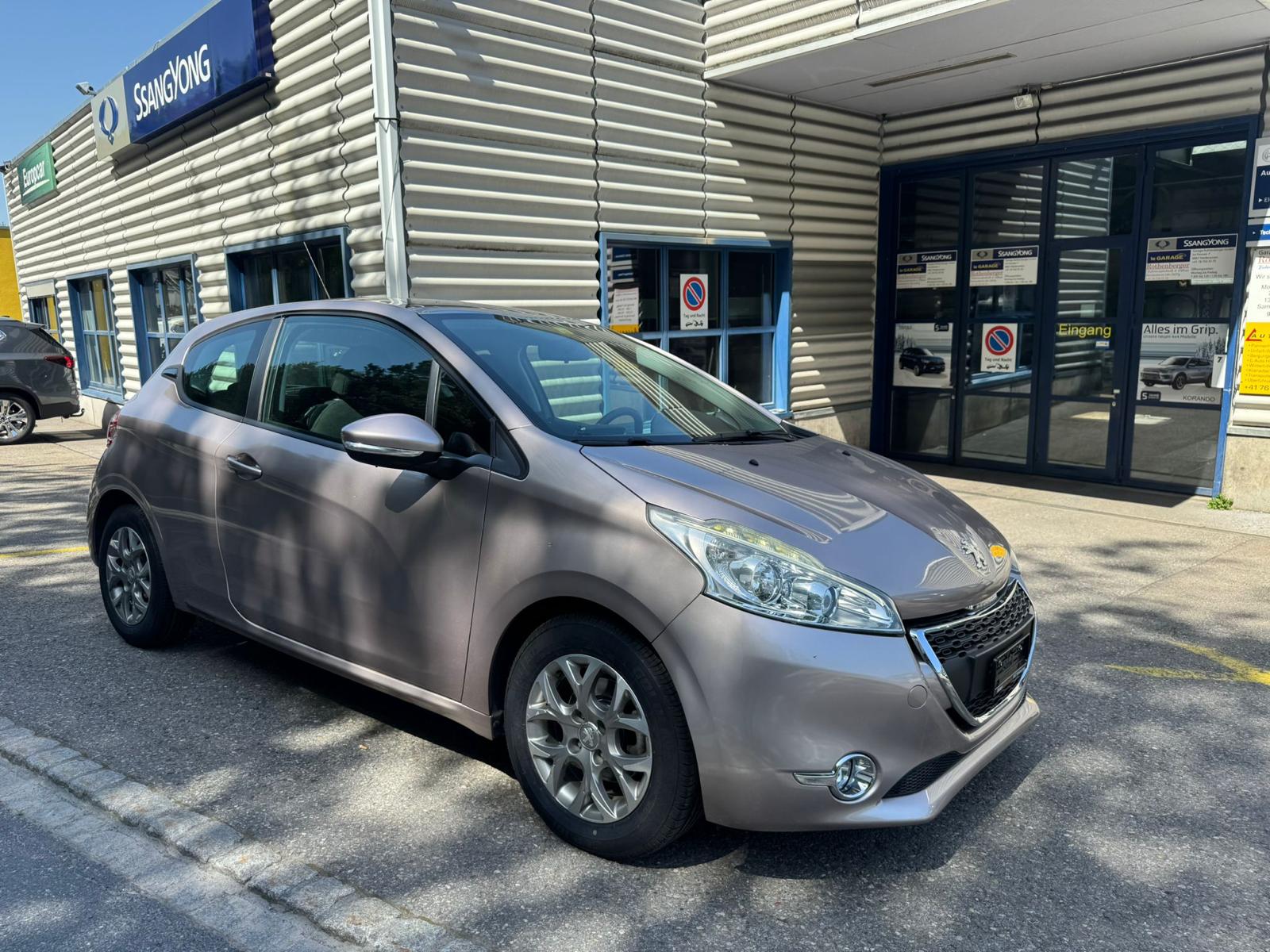 PEUGEOT 208 1.4 VTI Active-image-0