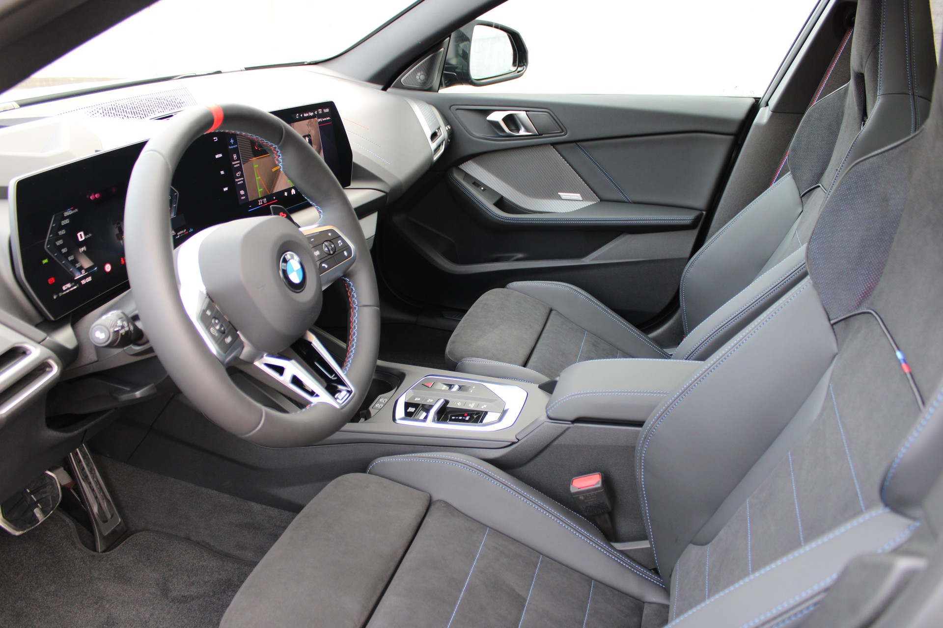 BMW M235 xDrive Gran Coupé-image-8