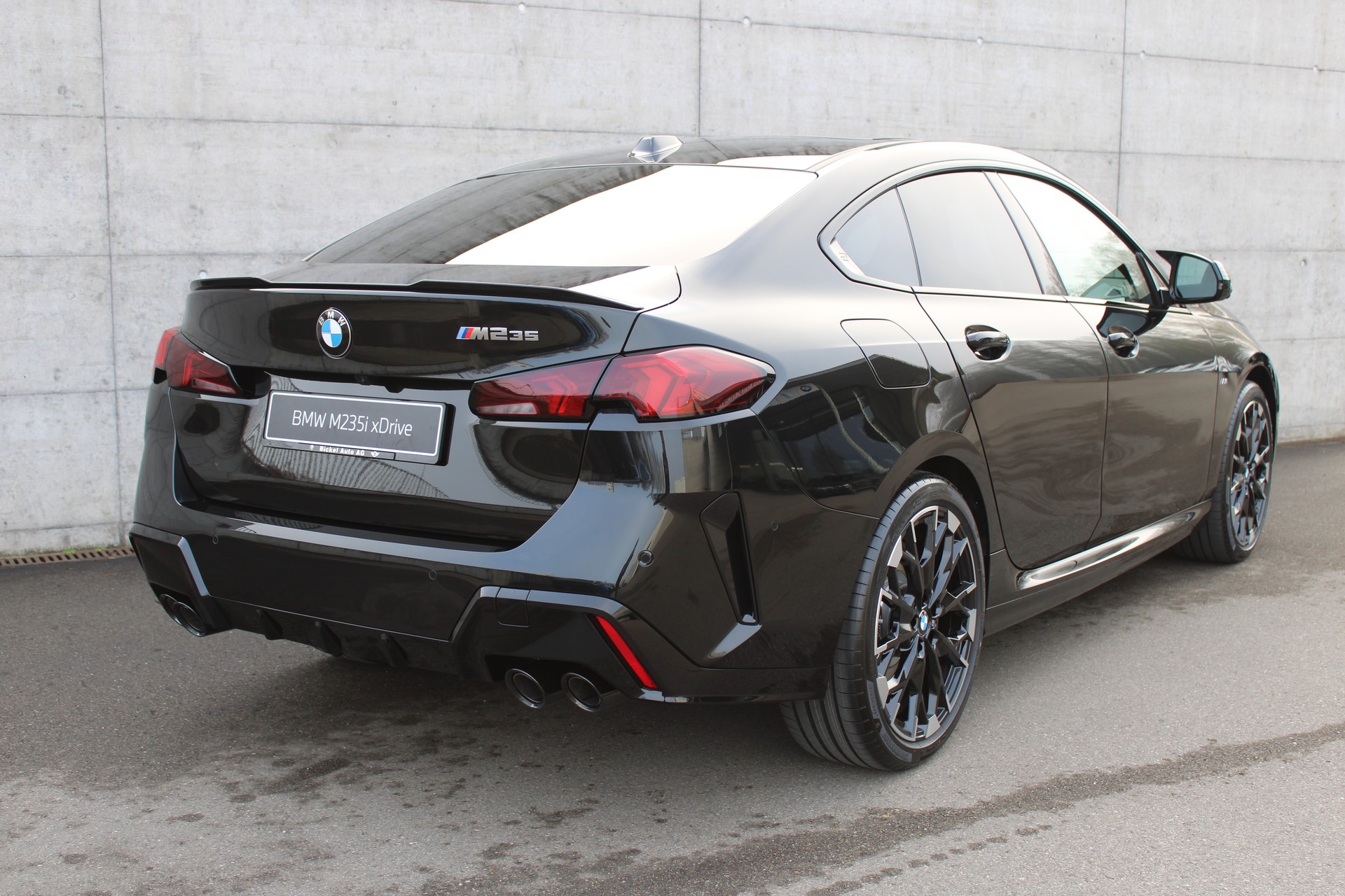 BMW M235 xDrive Gran Coupé-image-3