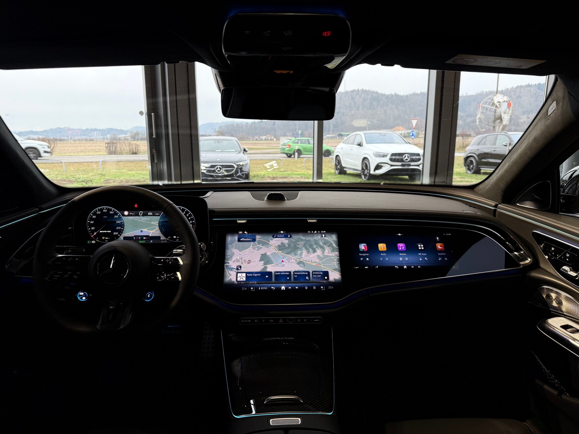 MERCEDES-BENZ AMG E 53 Hybrid 4MATIC+ Limousine-image-6