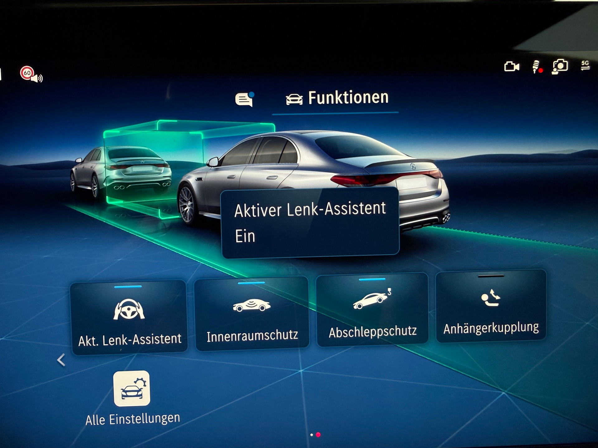MERCEDES-BENZ AMG E 53 Hybrid 4MATIC+ Limousine-image-17