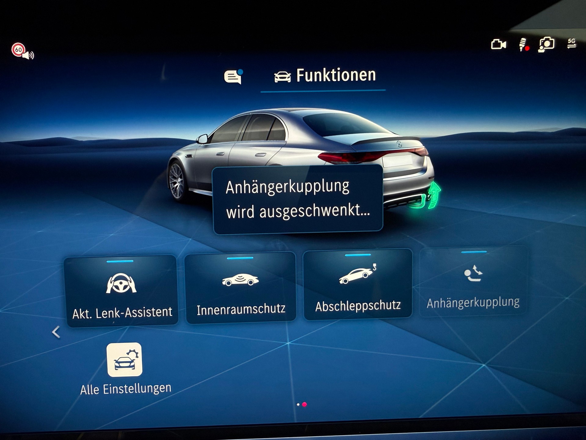 MERCEDES-BENZ AMG E 53 Hybrid 4MATIC+ Limousine-image-18